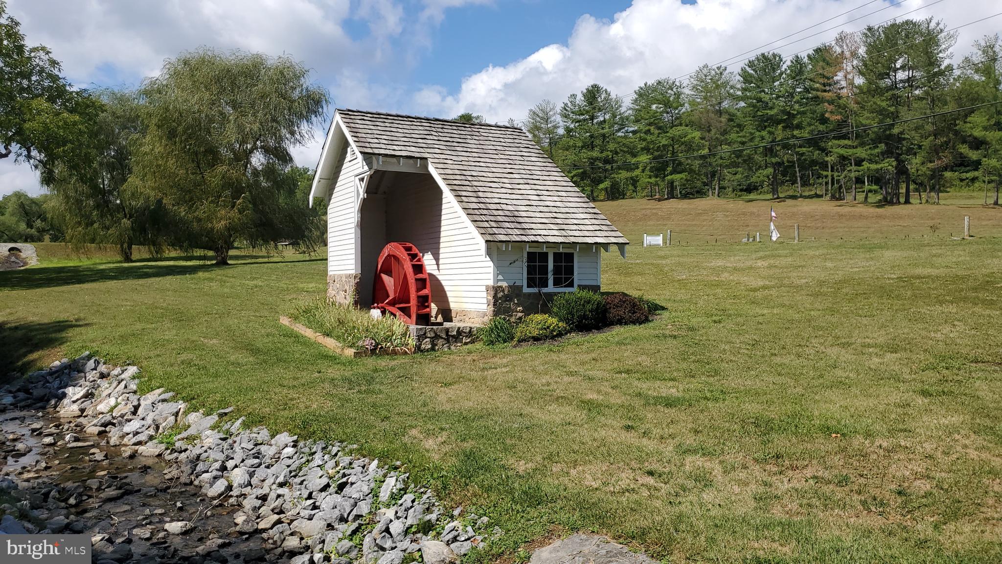 SHAWNEELAND - Residential