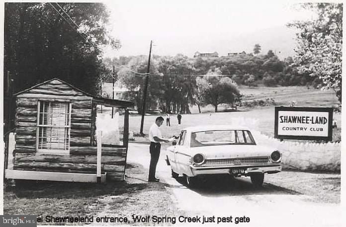 SHAWNEELAND - Residential