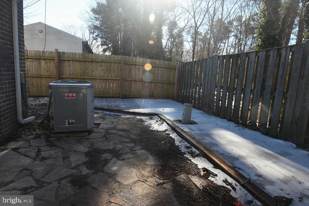 OAK MANOR TWN HSE CONDO - Residential