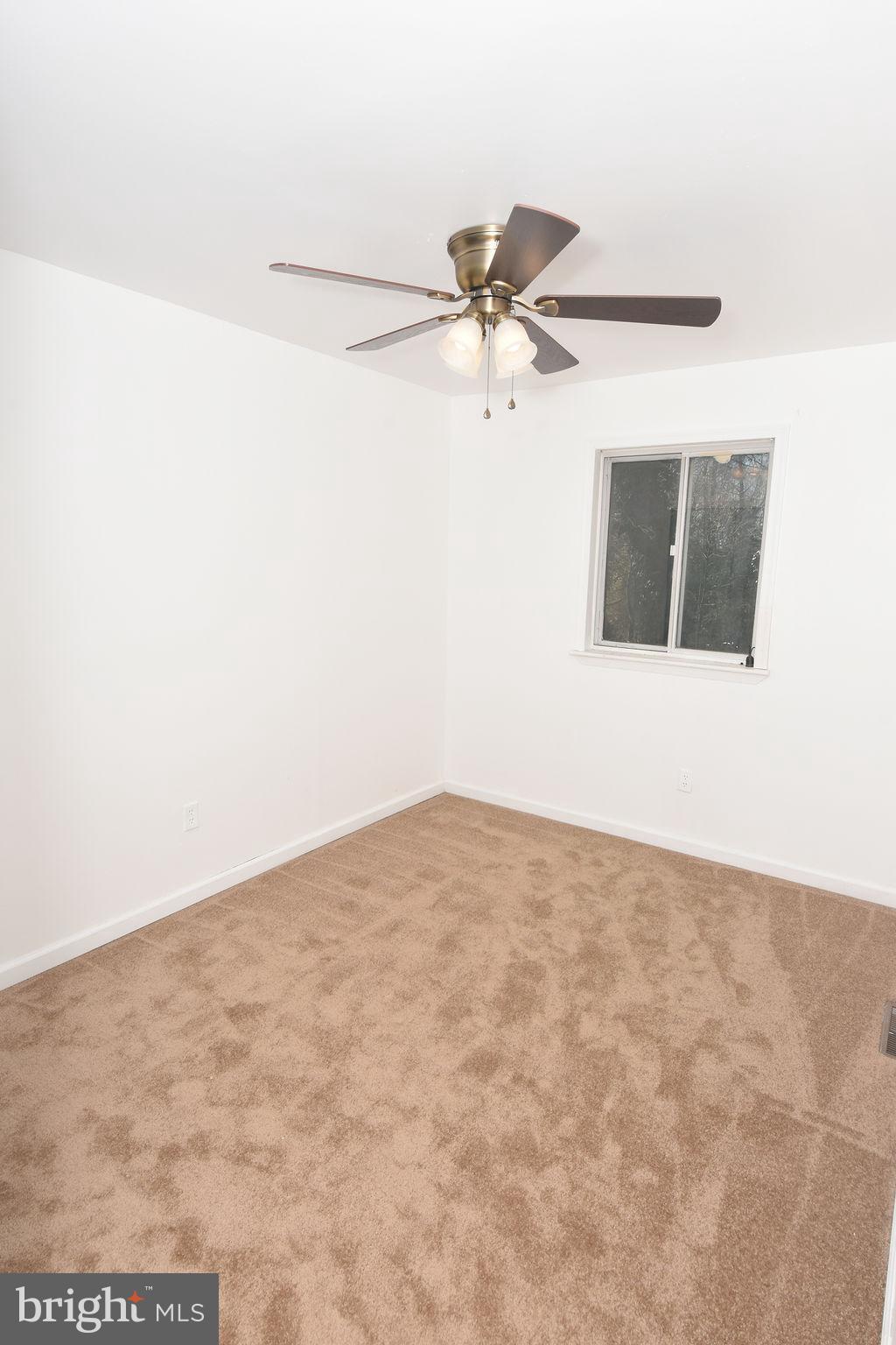 OAK MANOR TWN HSE CONDO - Residential