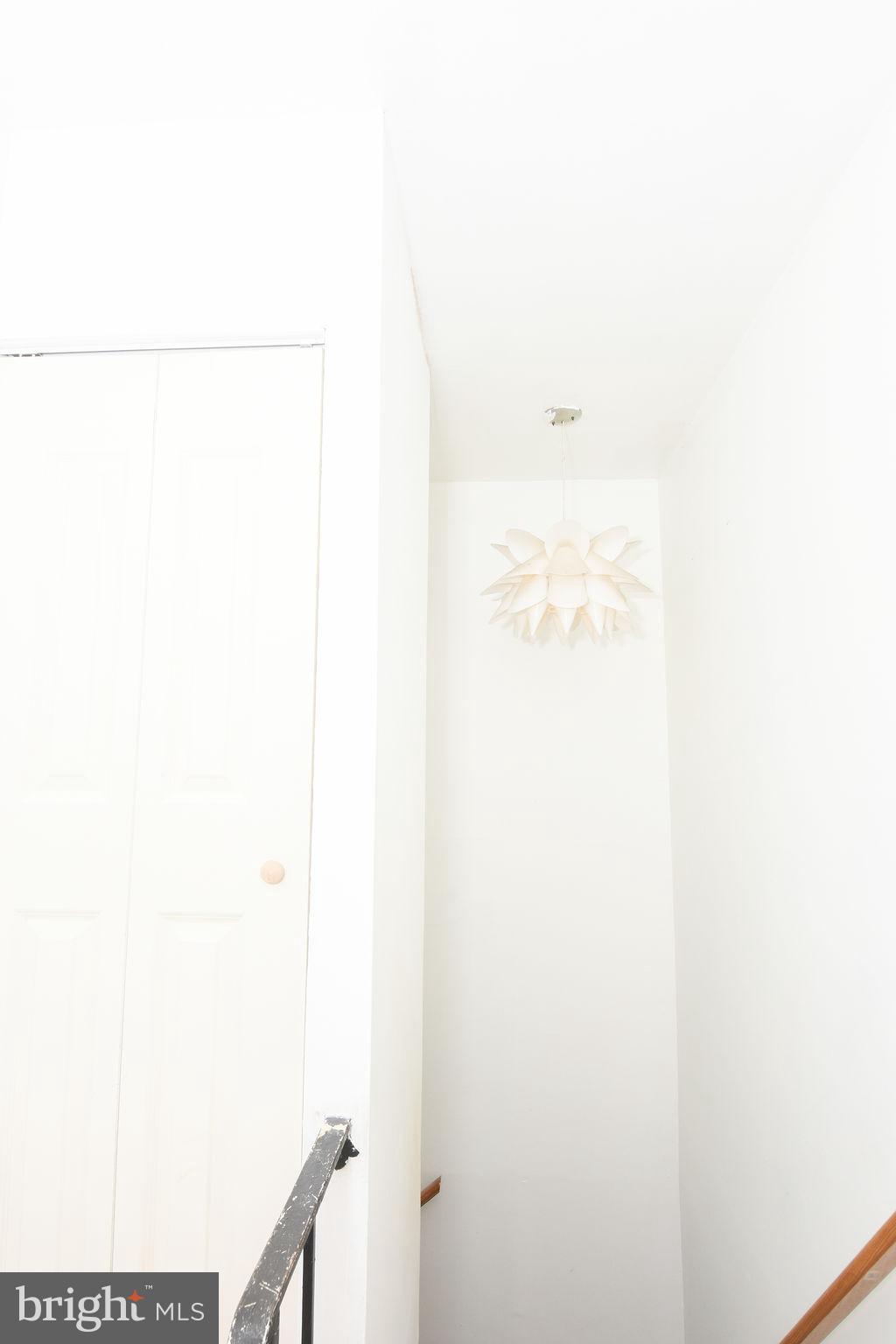 OAK MANOR TWN HSE CONDO - Residential