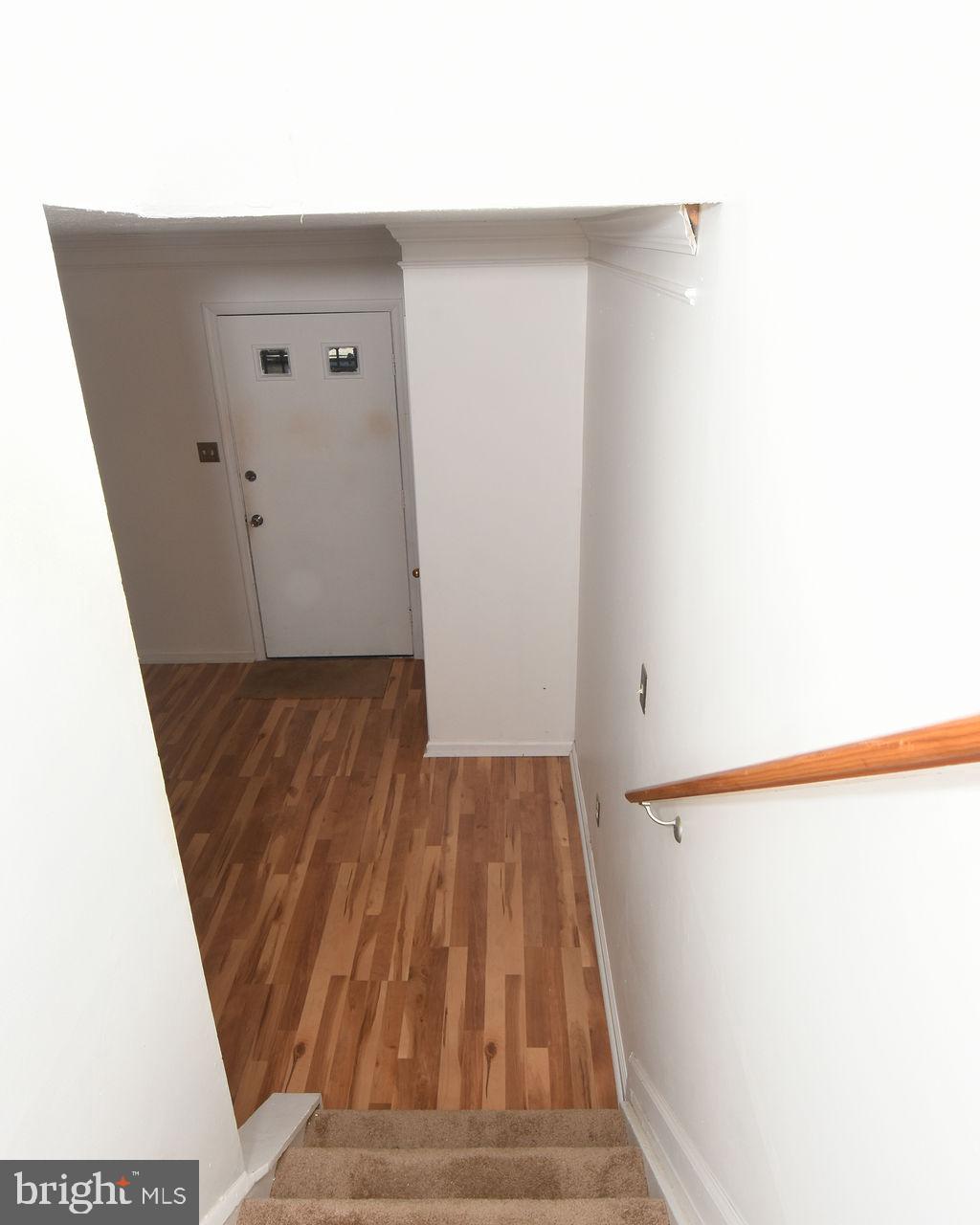 OAK MANOR TWN HSE CONDO - Residential