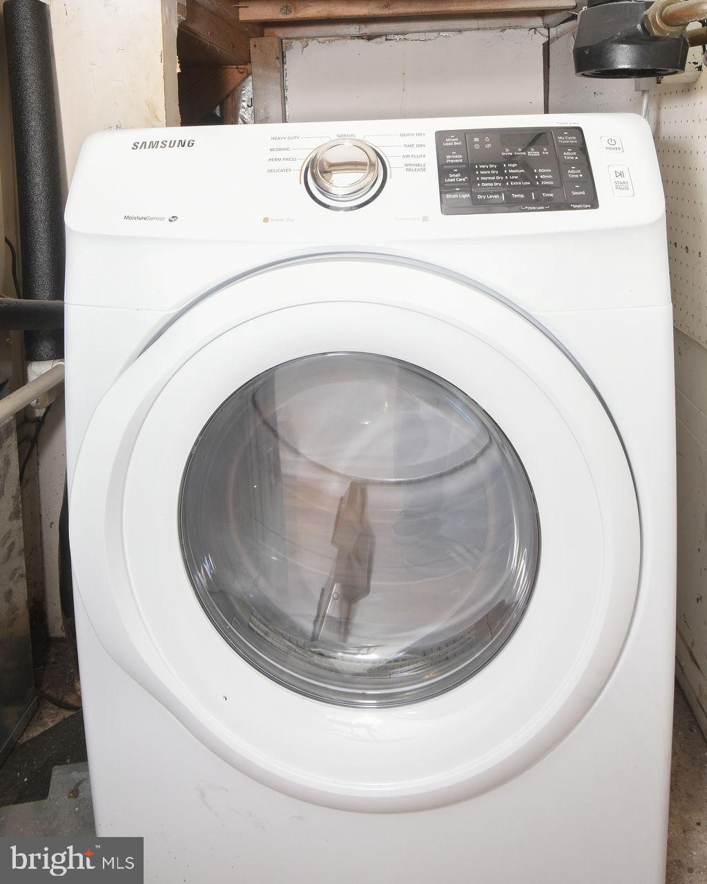 OAK MANOR TWN HSE CONDO - Residential