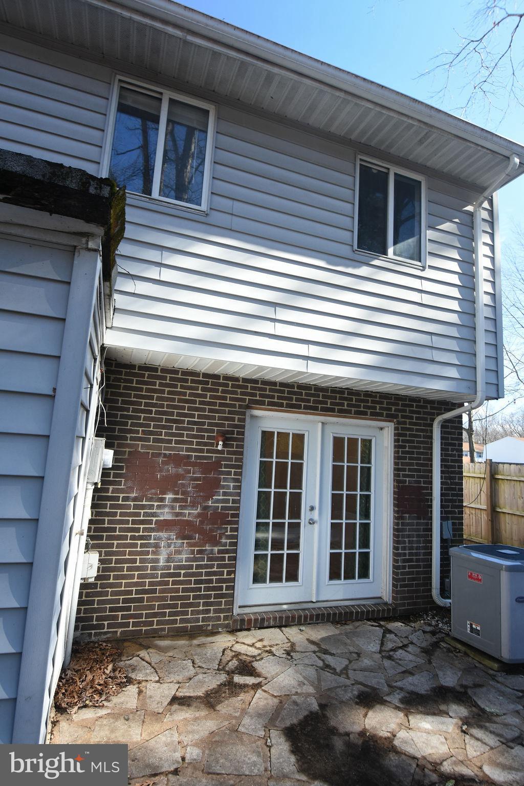 OAK MANOR TWN HSE CONDO - Residential