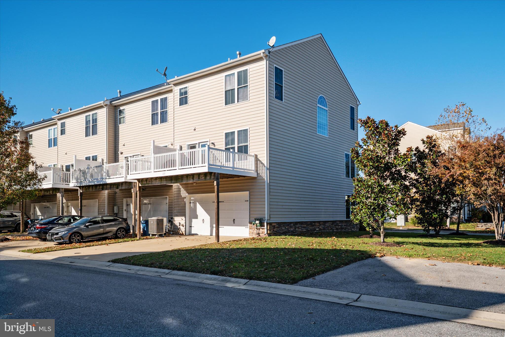 ELLENDALE - Residential