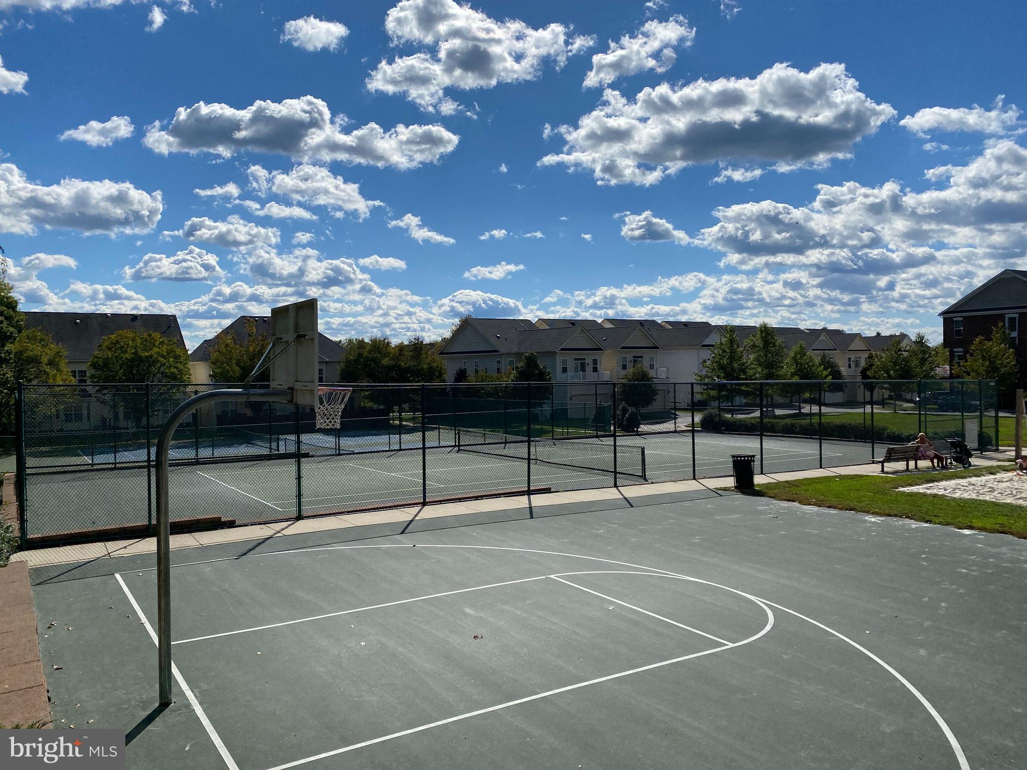 QUINCE ORCHARD PARK - Residential Lease