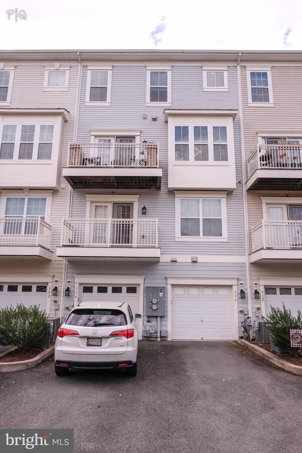 QUINCE ORCHARD PARK - Residential Lease