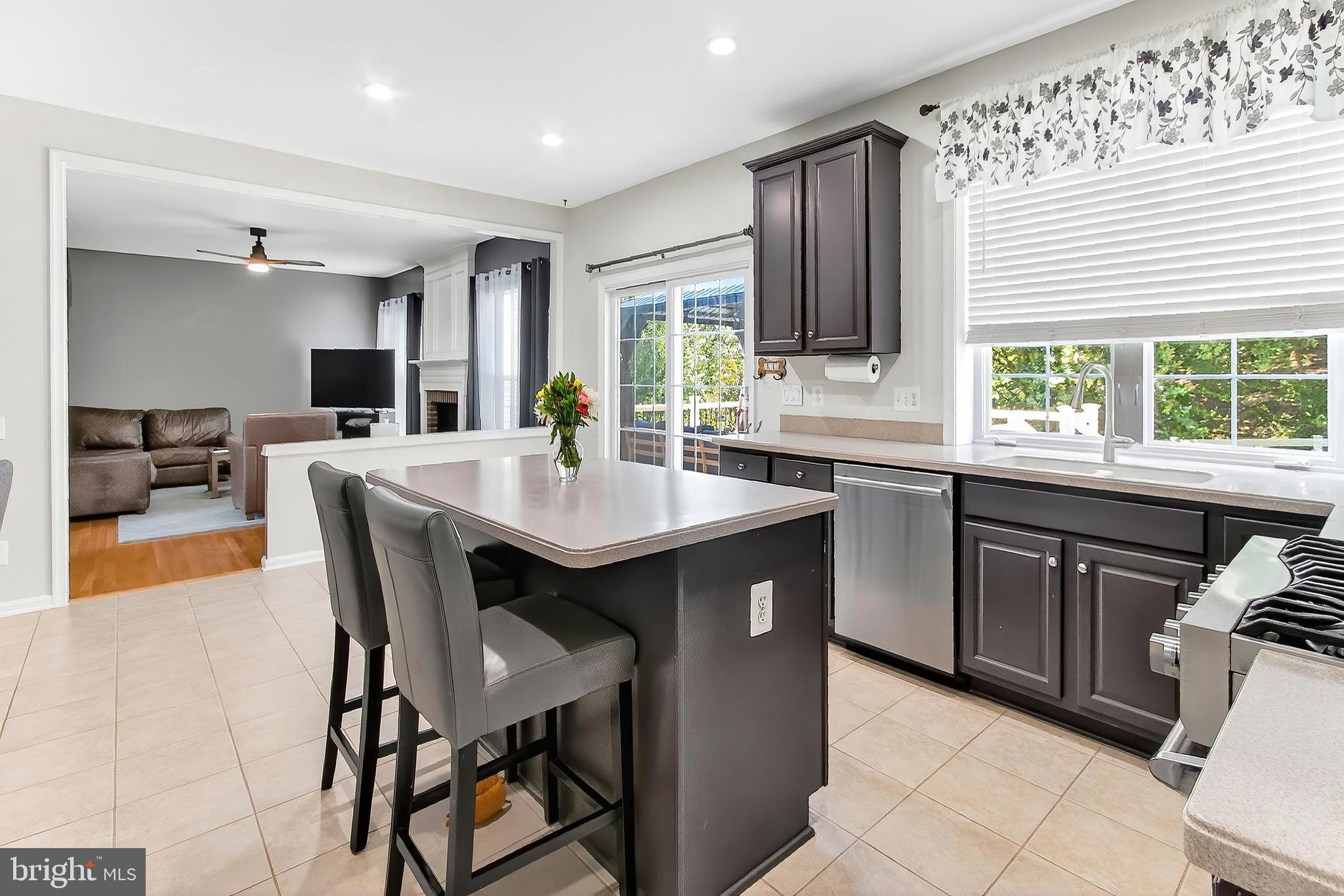 LAUREL HILL - Residential