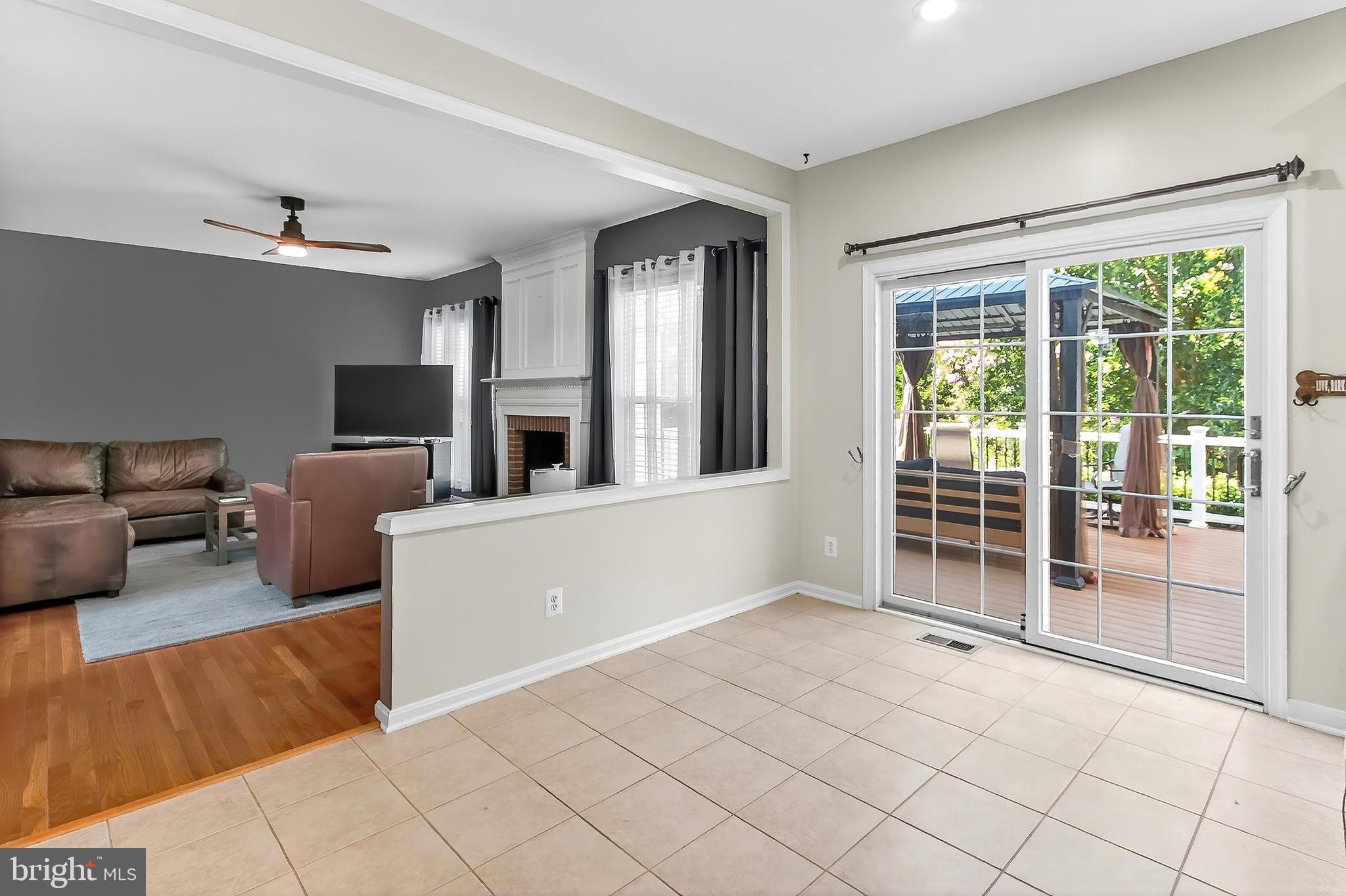 LAUREL HILL - Residential