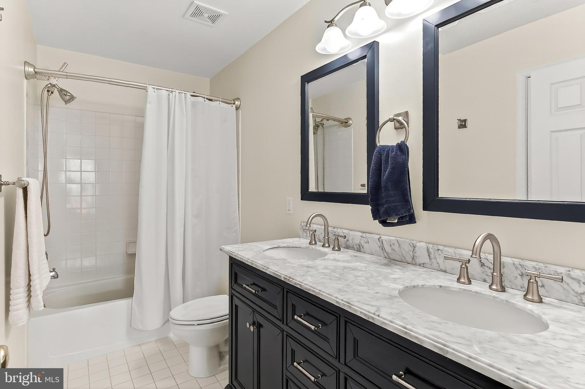 LAUREL HILL - Residential