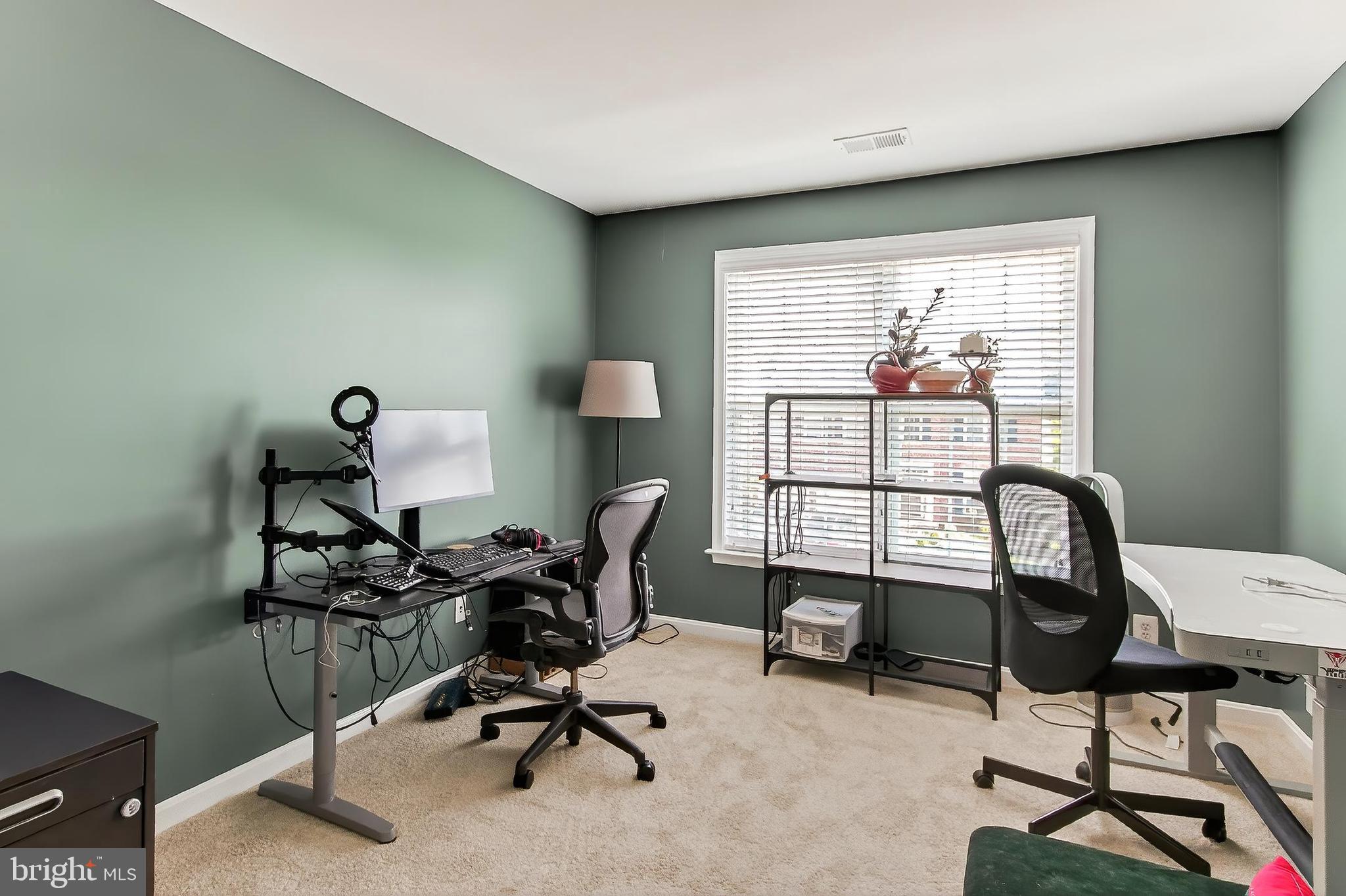 LAUREL HILL - Residential