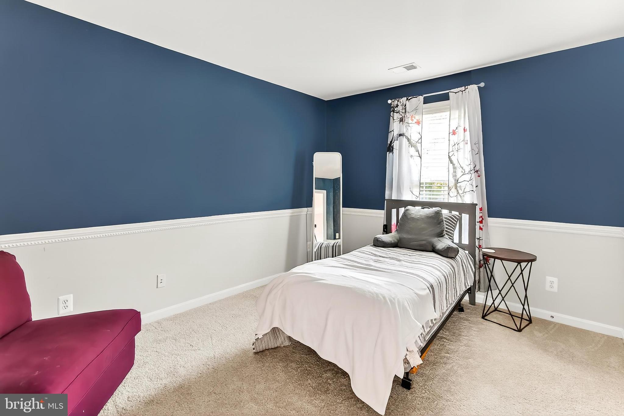 LAUREL HILL - Residential