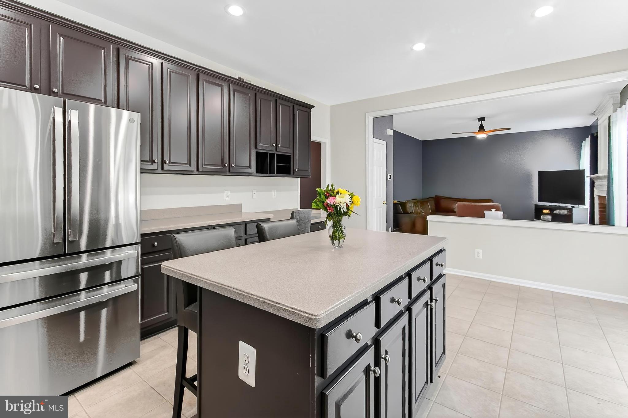 LAUREL HILL - Residential