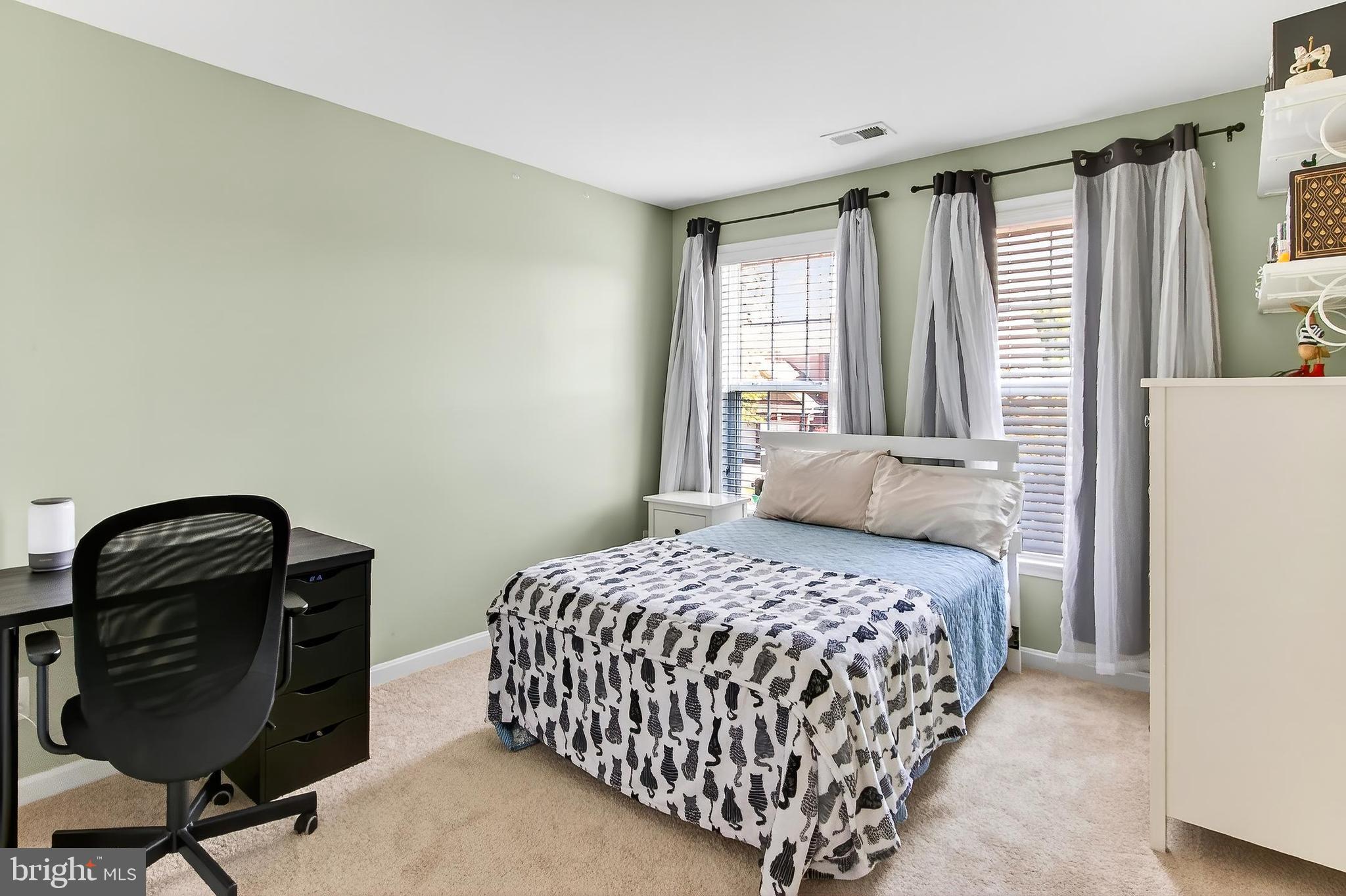 LAUREL HILL - Residential