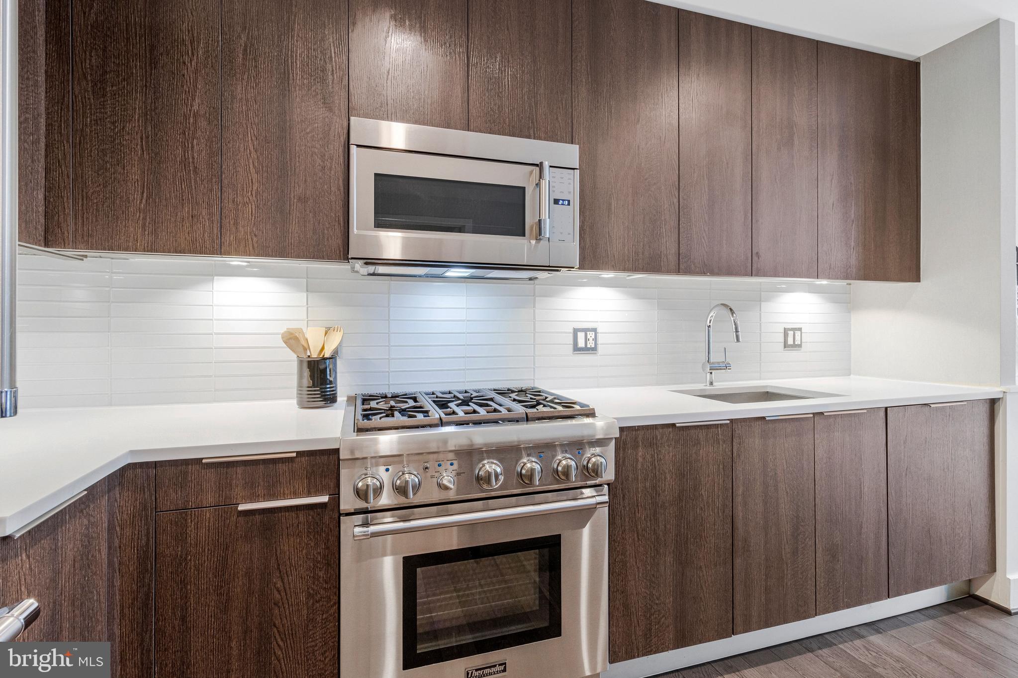 45 SUTTON SQUARE SW 605