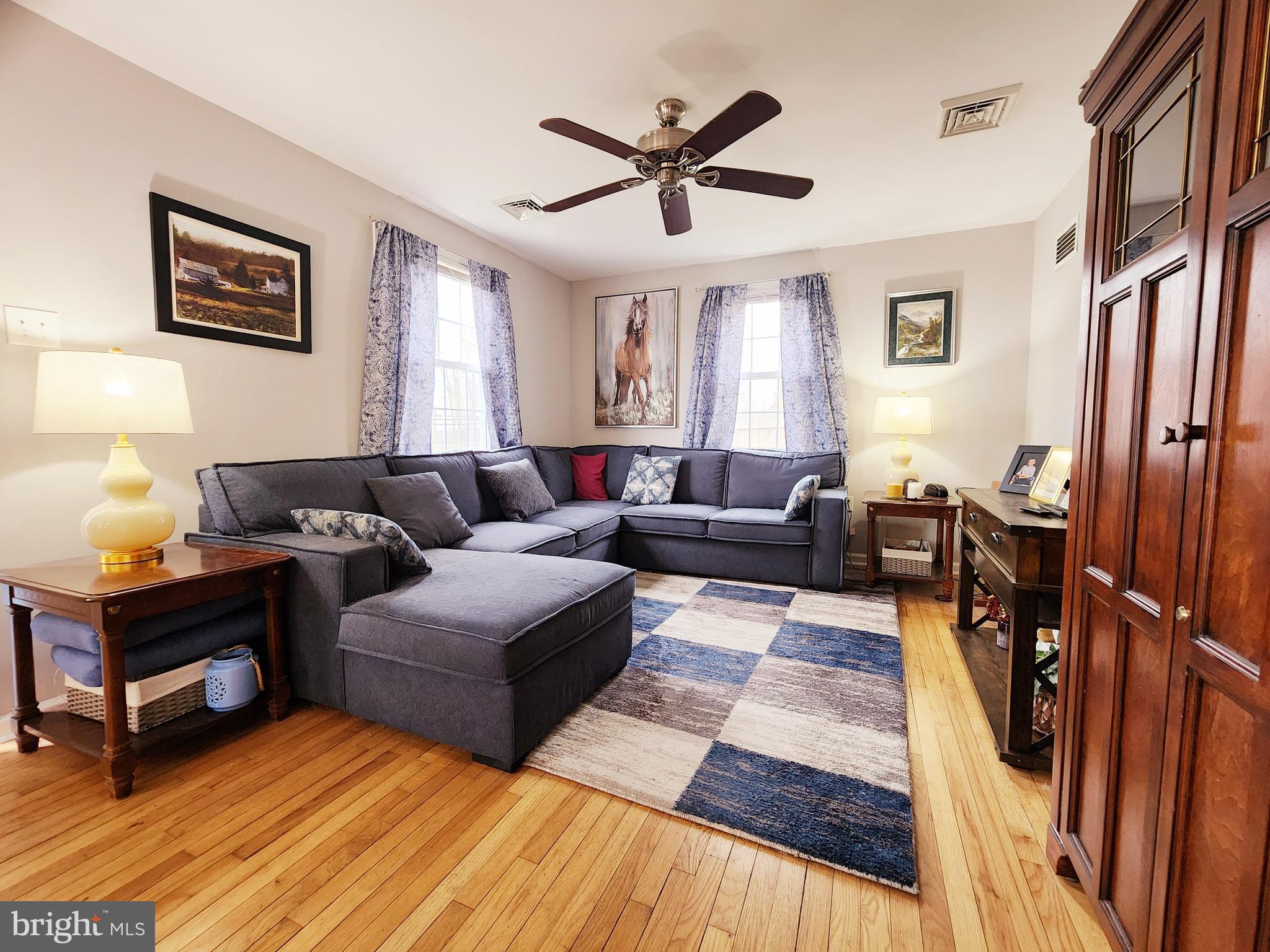 BLACK HORSE - Residential