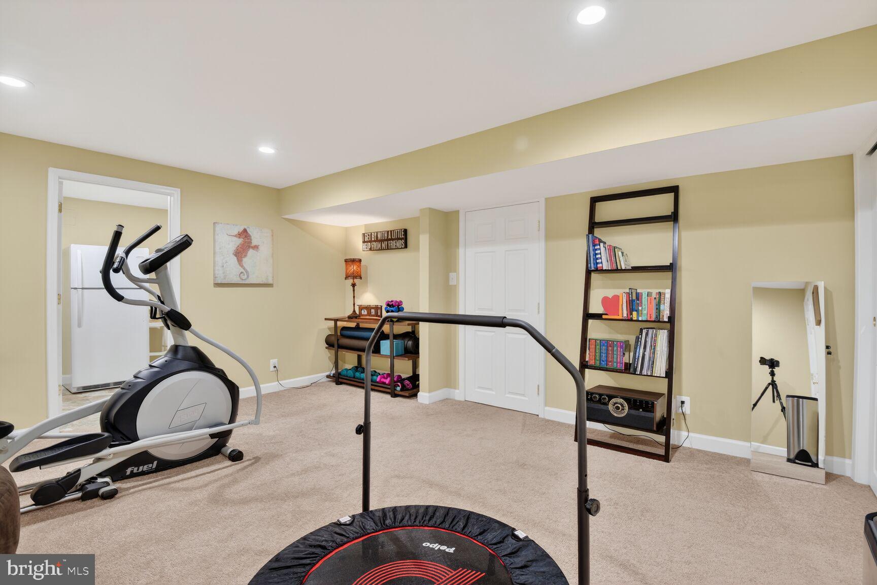 KENSINGTON PARK - Residential