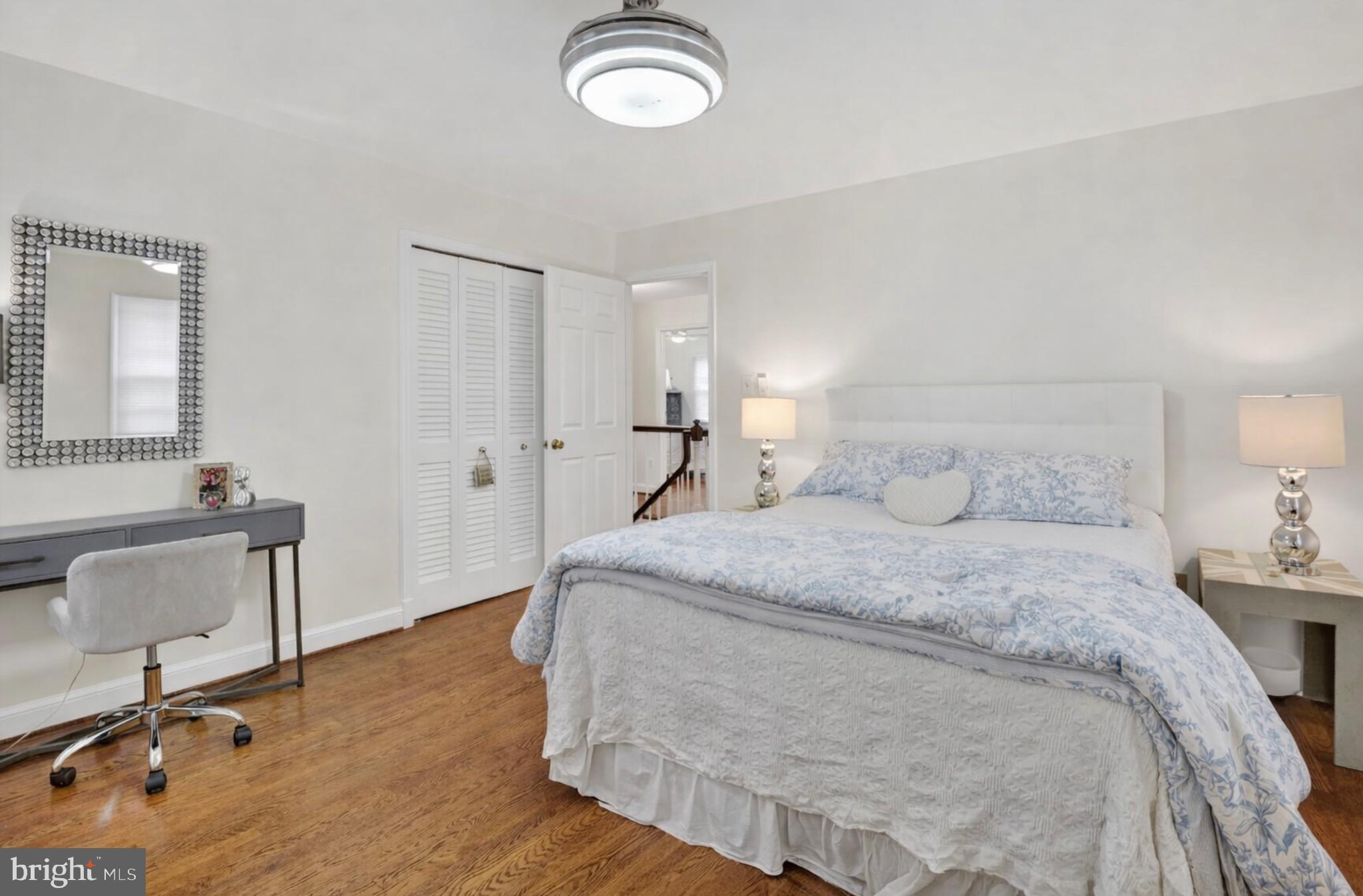 KENSINGTON PARK - Residential