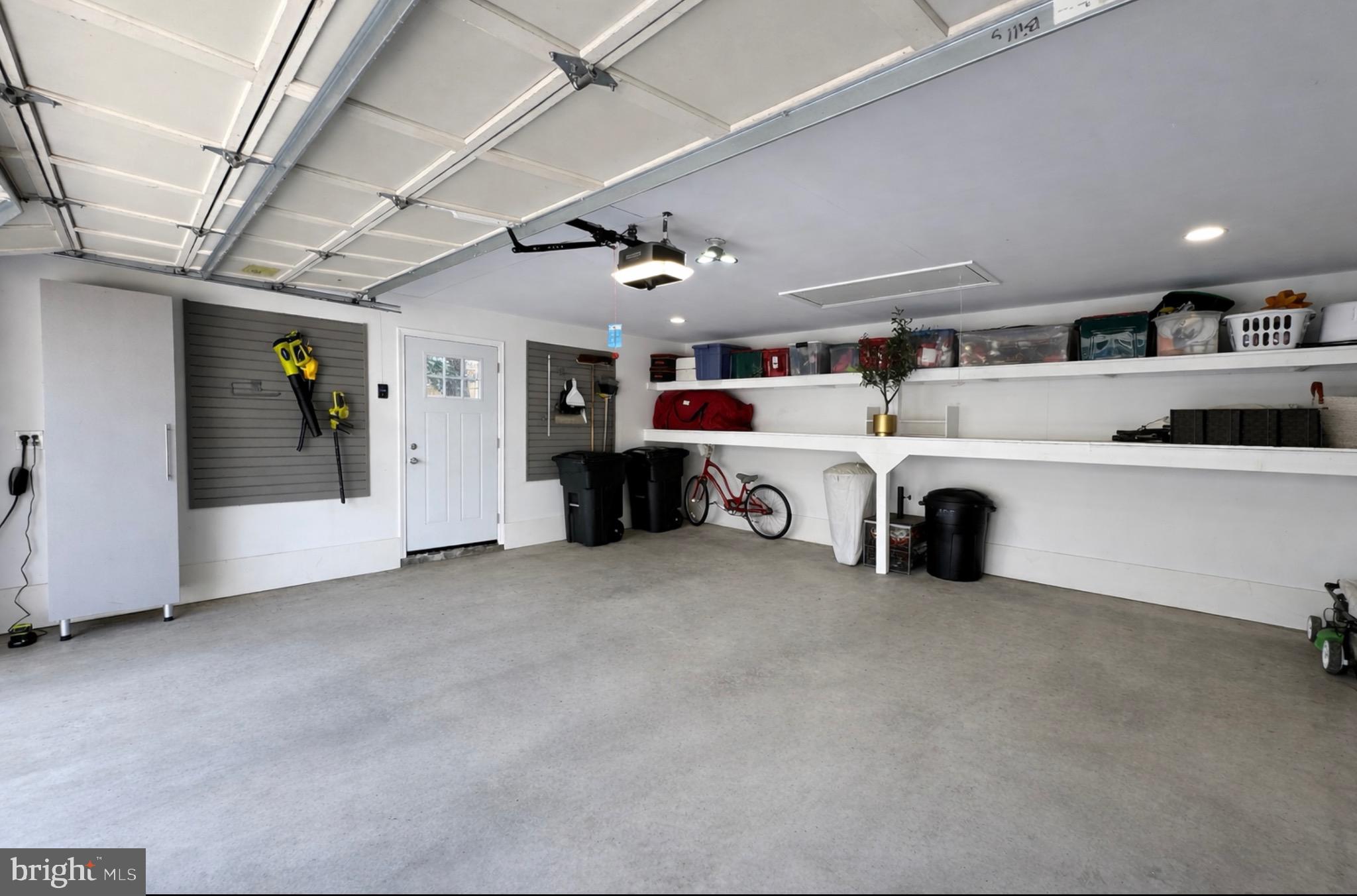 KENSINGTON PARK - Residential