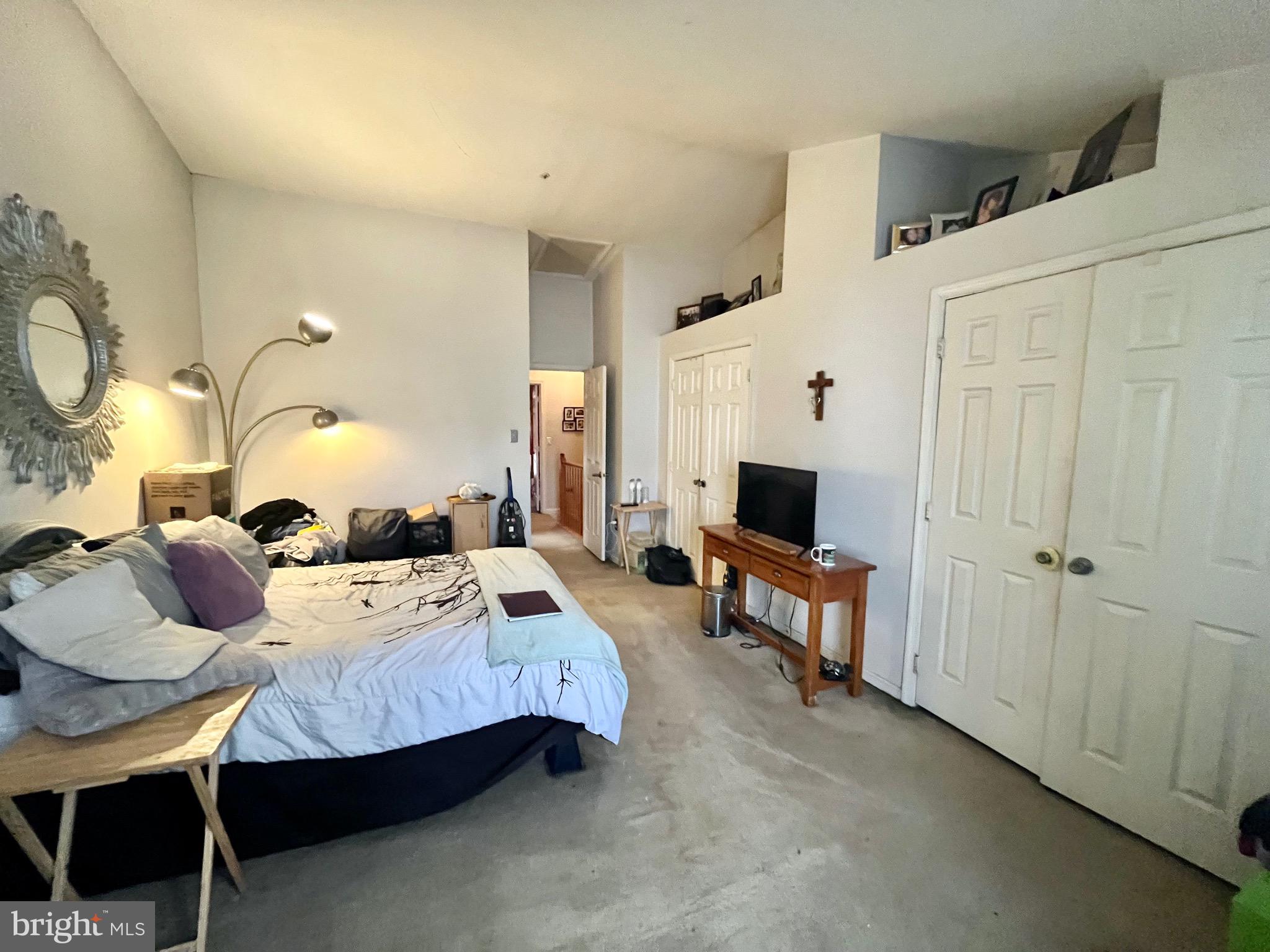 RUSSETT - Residential