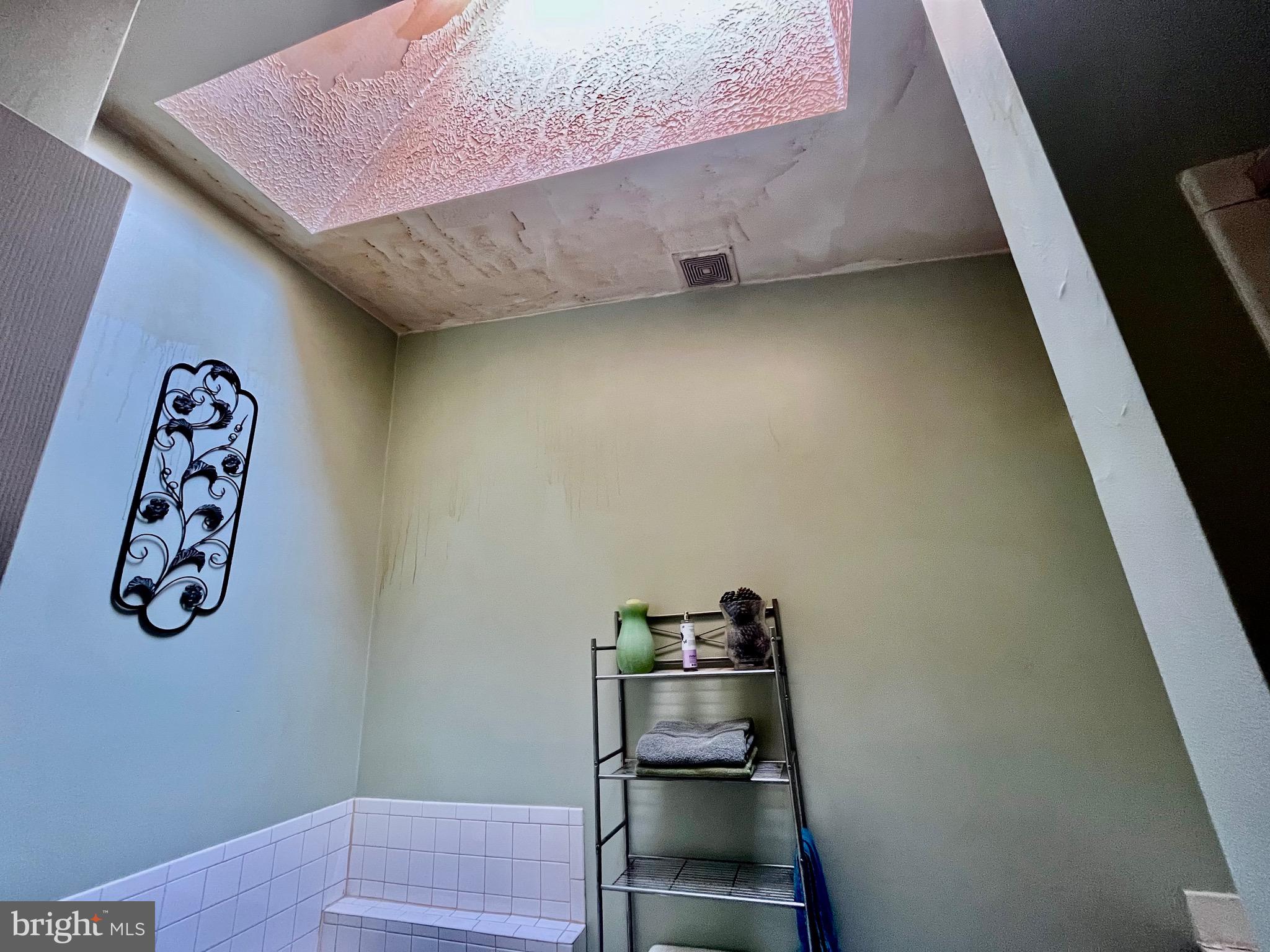 RUSSETT - Residential