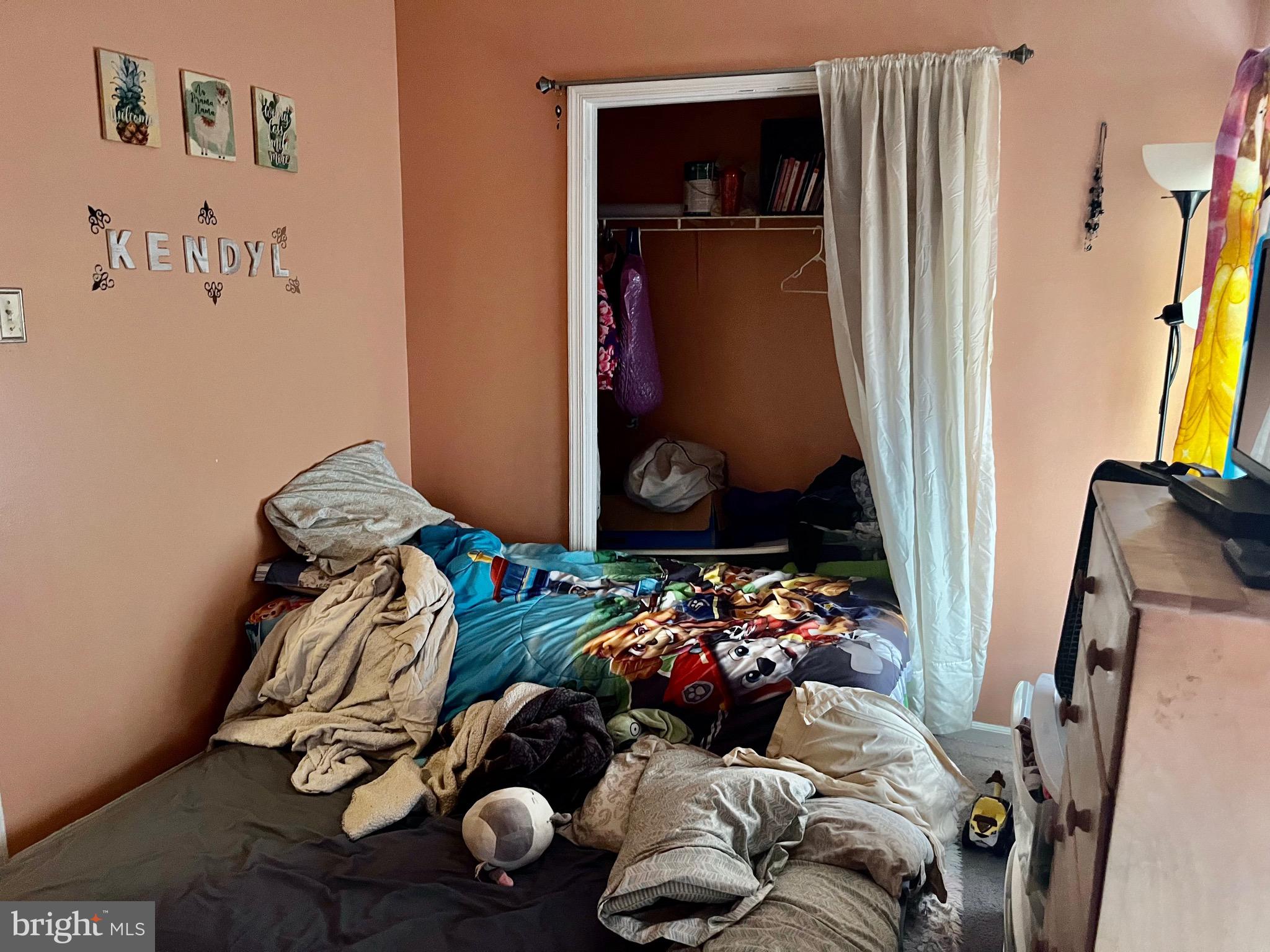 RUSSETT - Residential