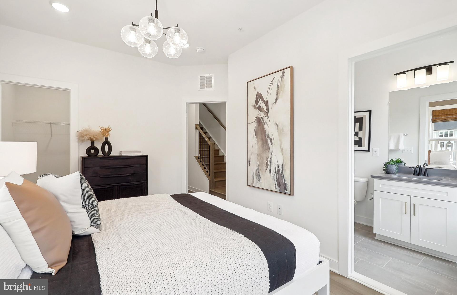 FARMSTEAD DISTRICT - Residential