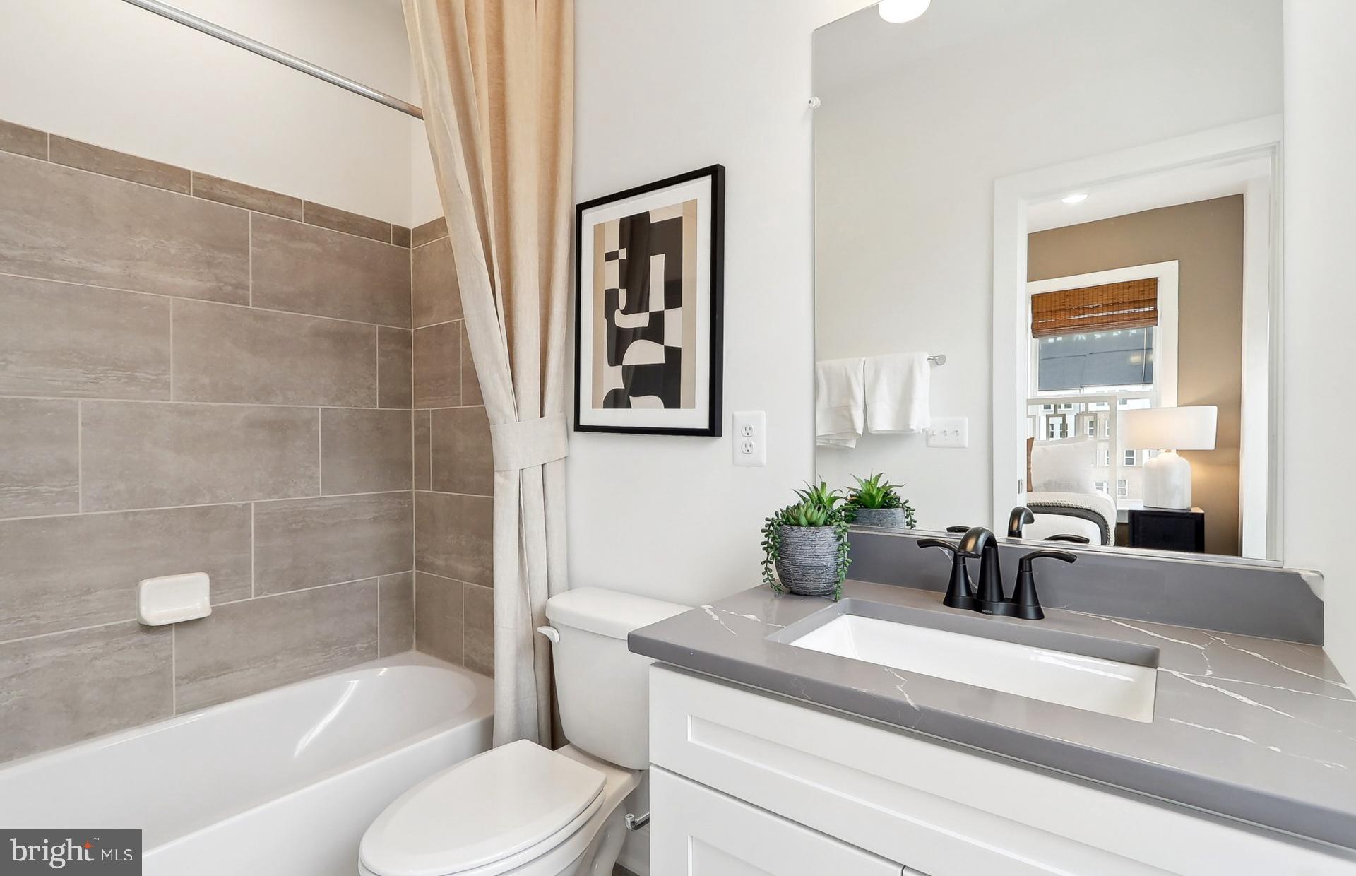 FARMSTEAD DISTRICT - Residential