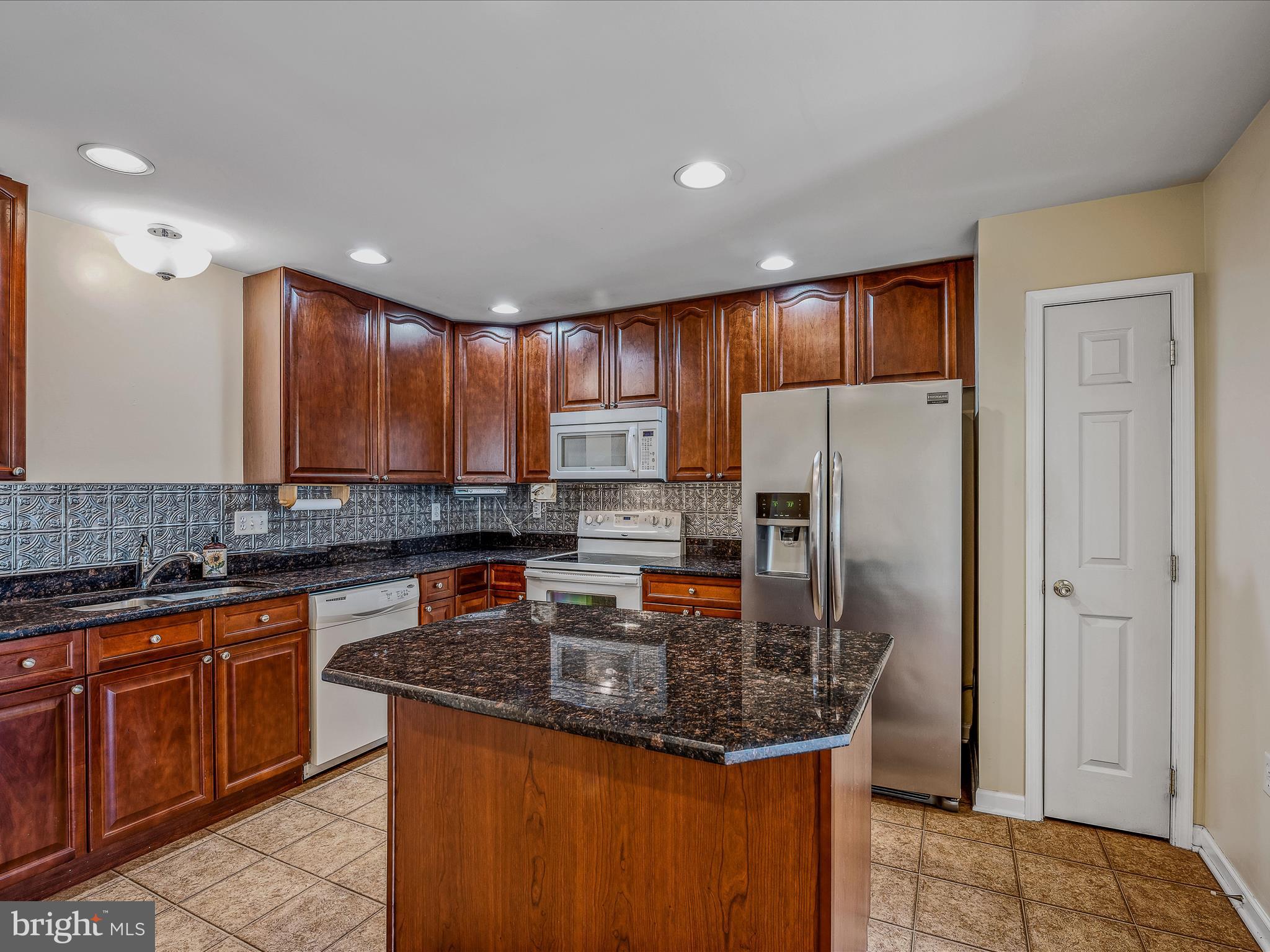 MANOR PARK - Residential