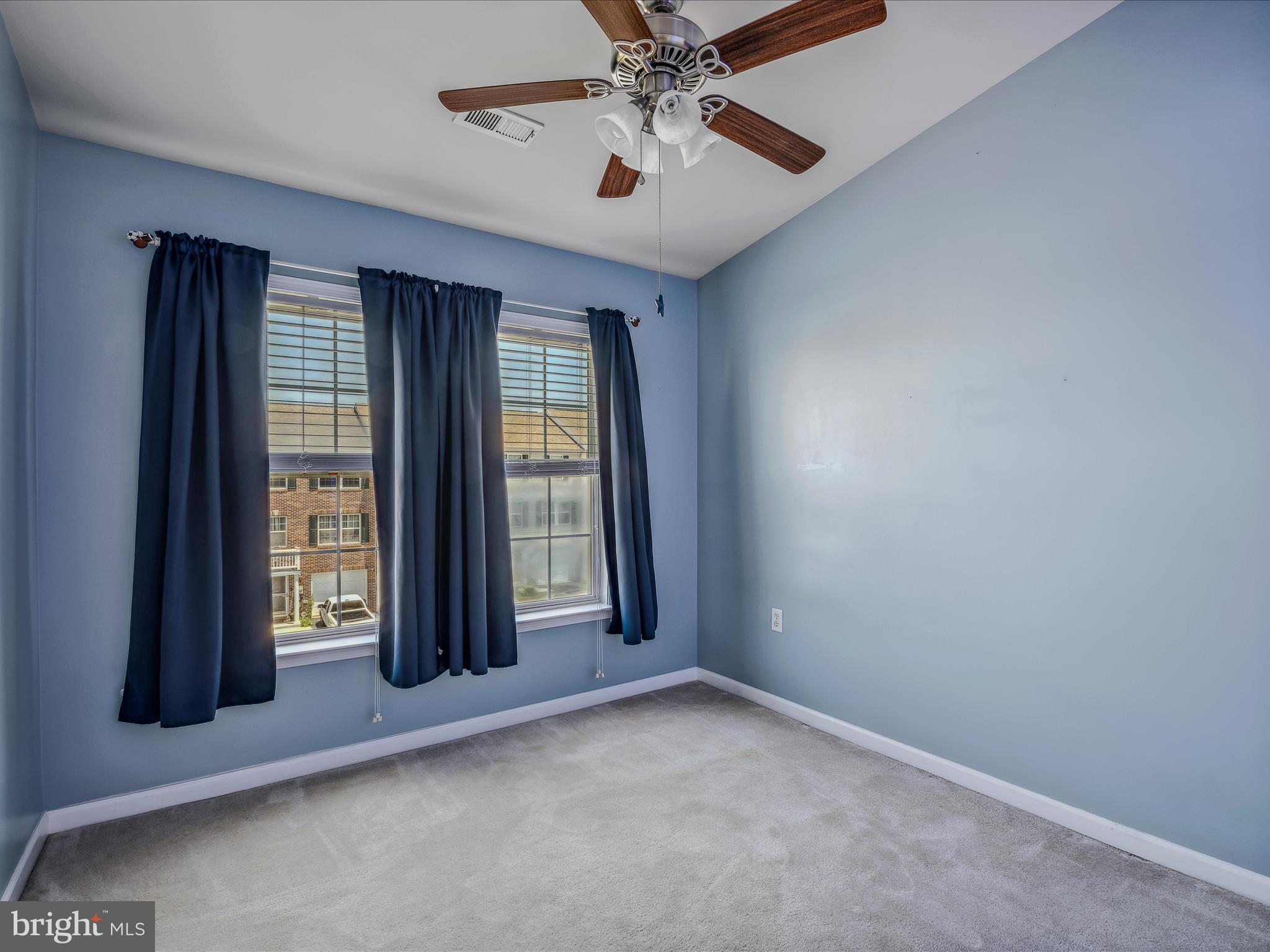 MANOR PARK - Residential