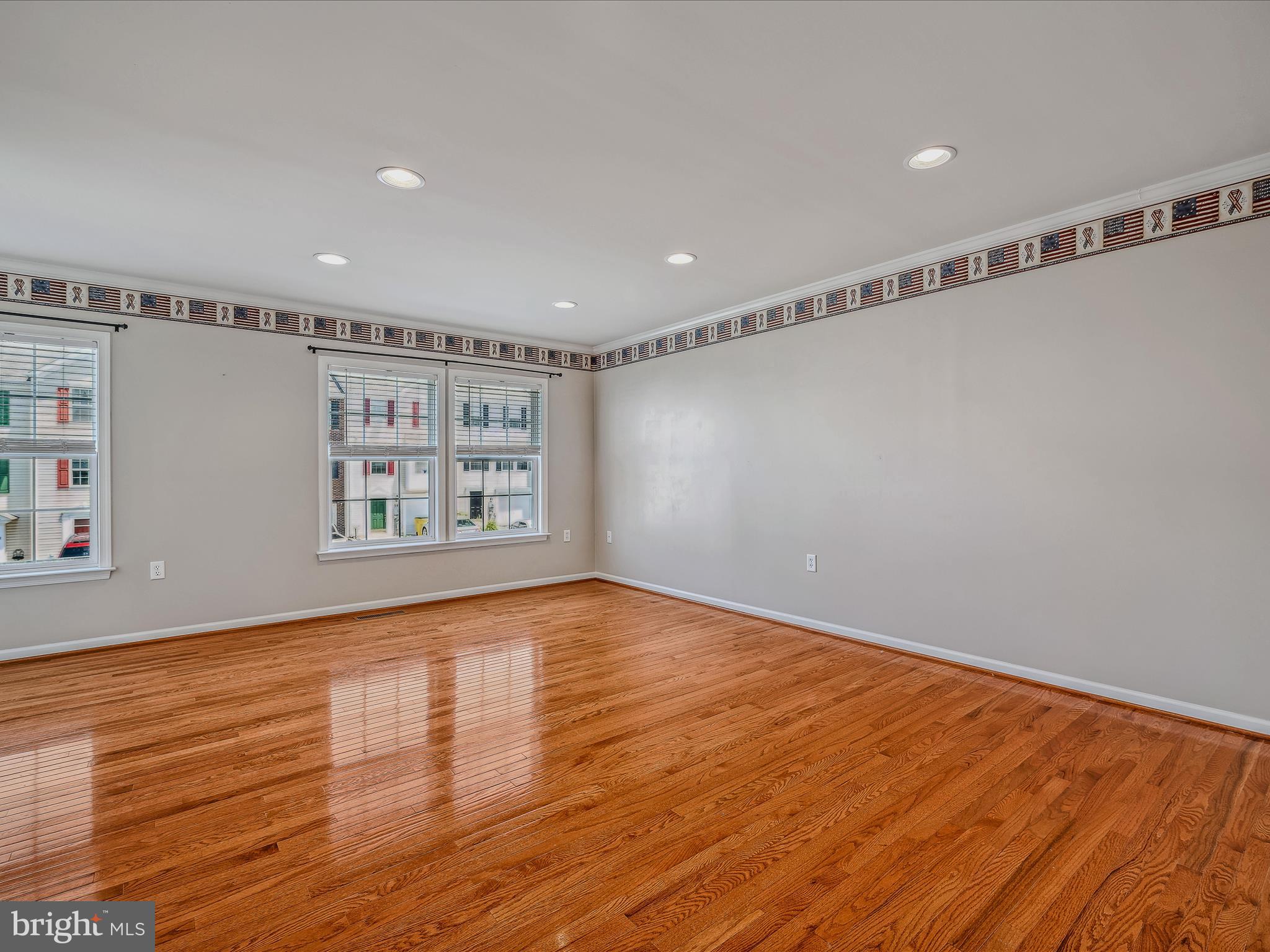 MANOR PARK - Residential