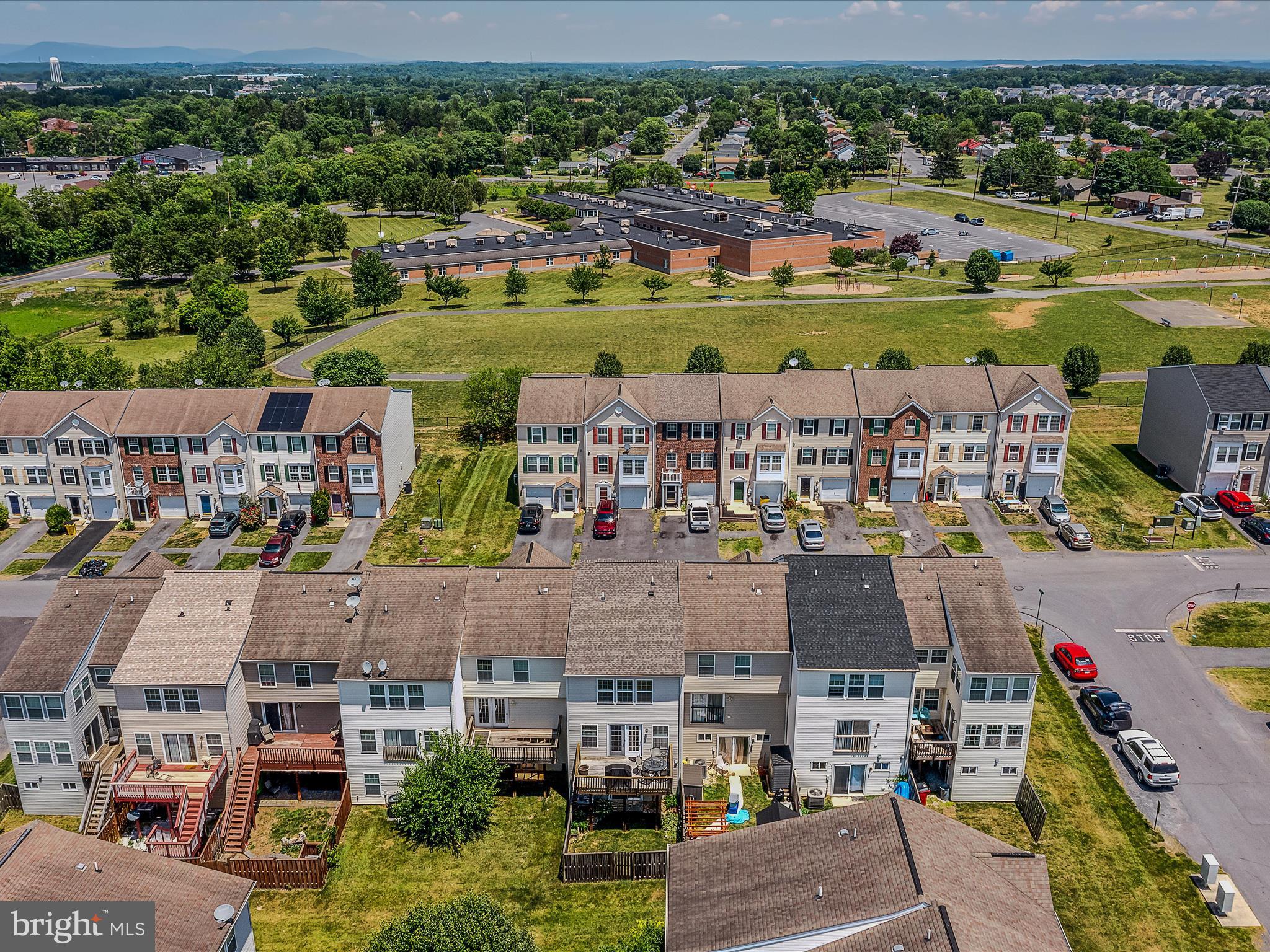 MANOR PARK - Residential