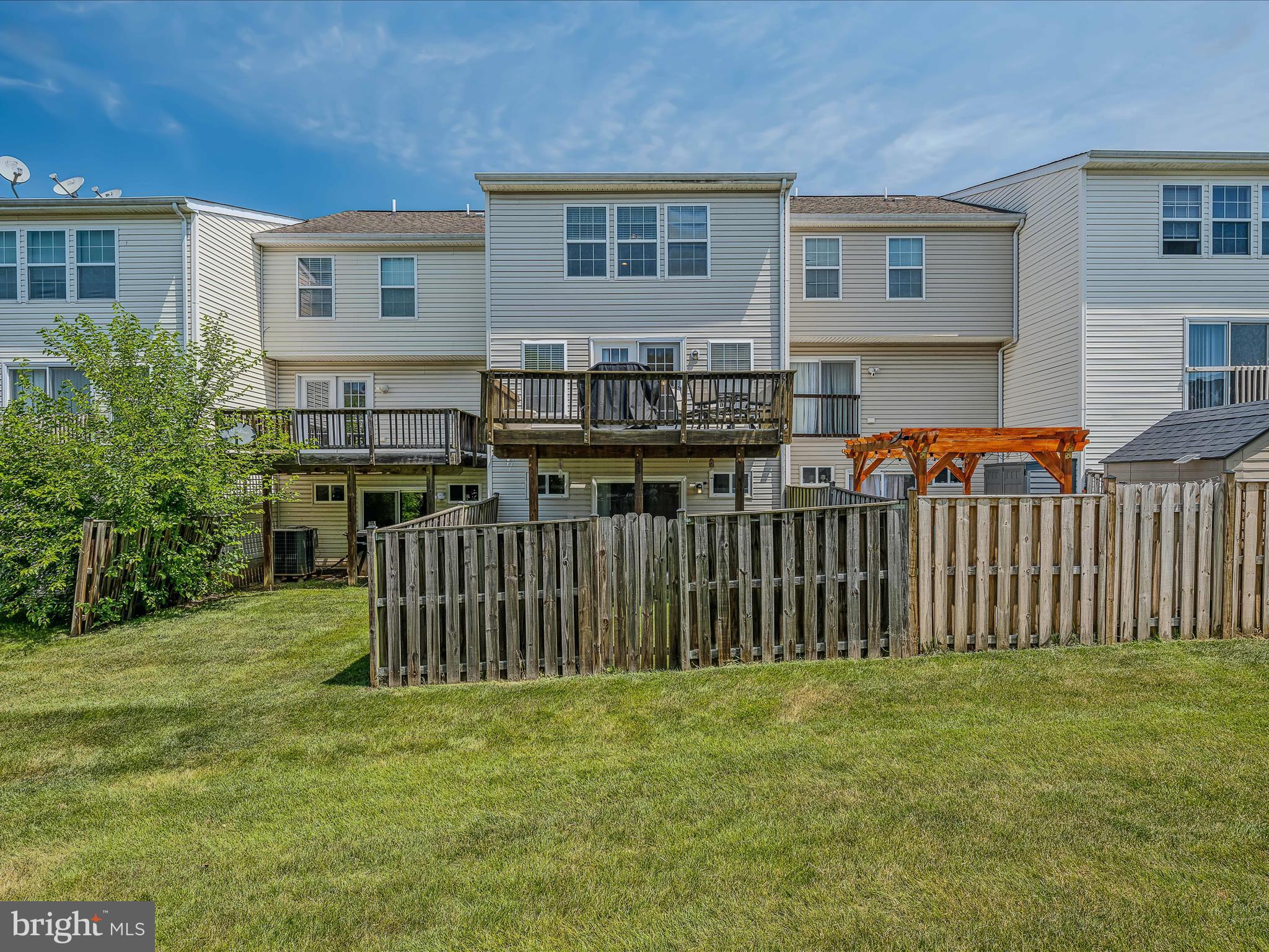 MANOR PARK - Residential