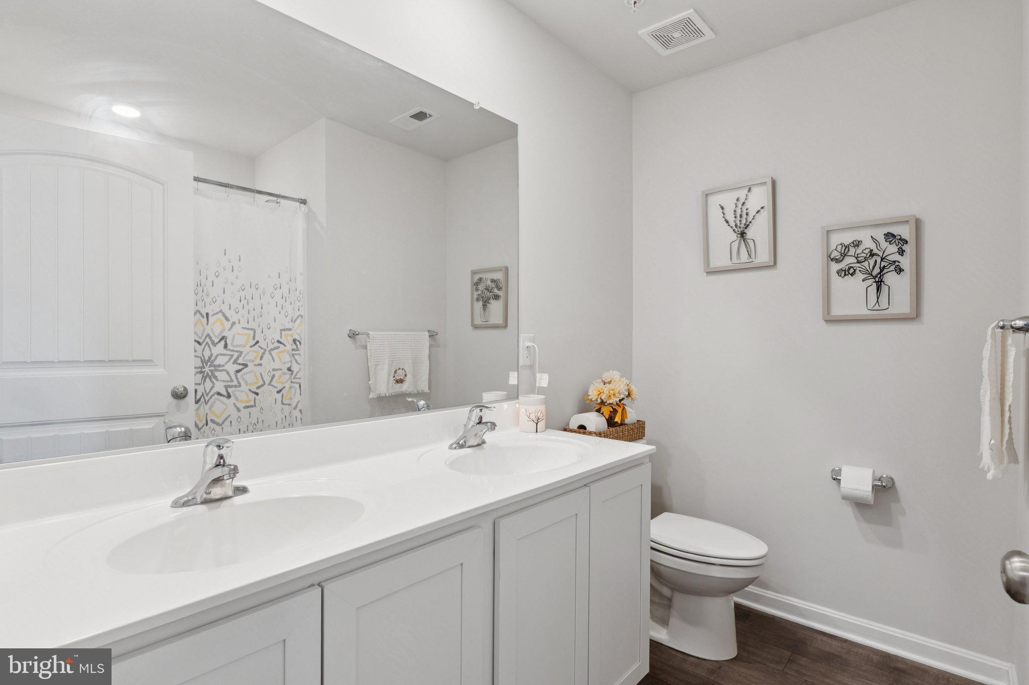 THE VILLAGE AT CHESTERTOWN - Residential