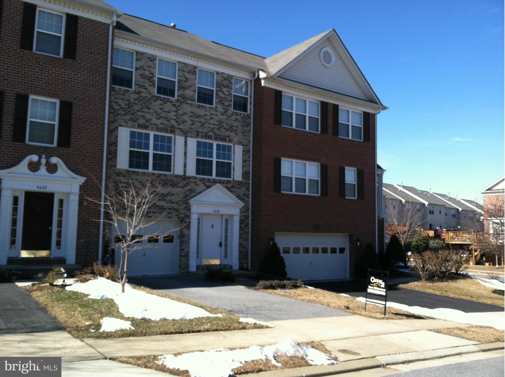 LYONS GATE - Residential