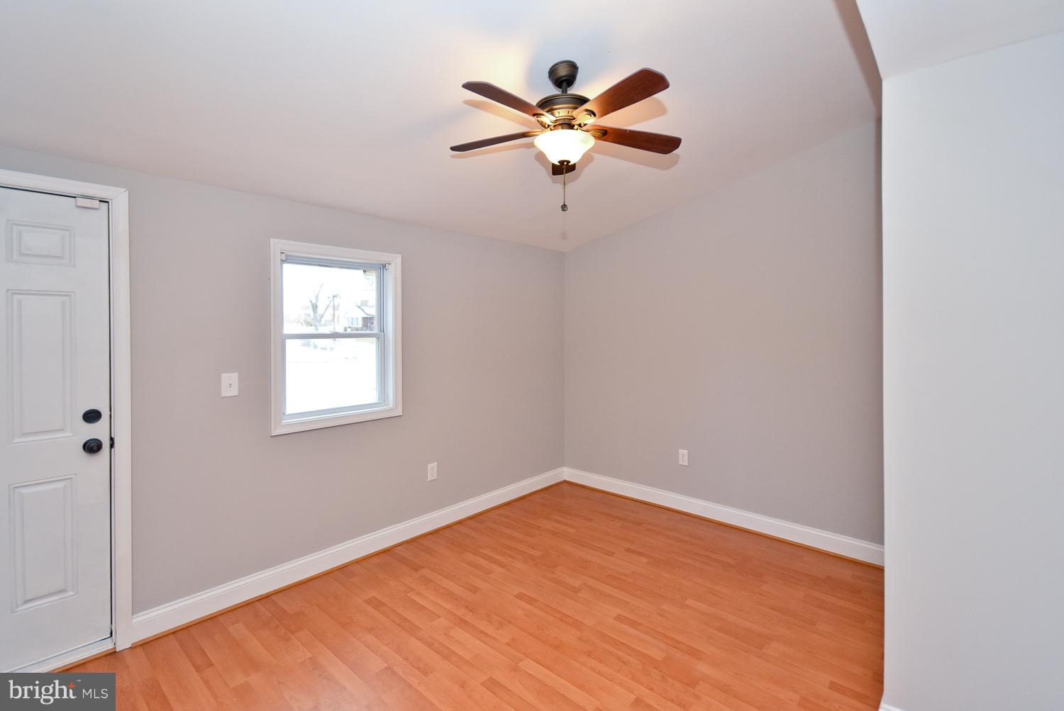 LE VELLE HILLS - Residential