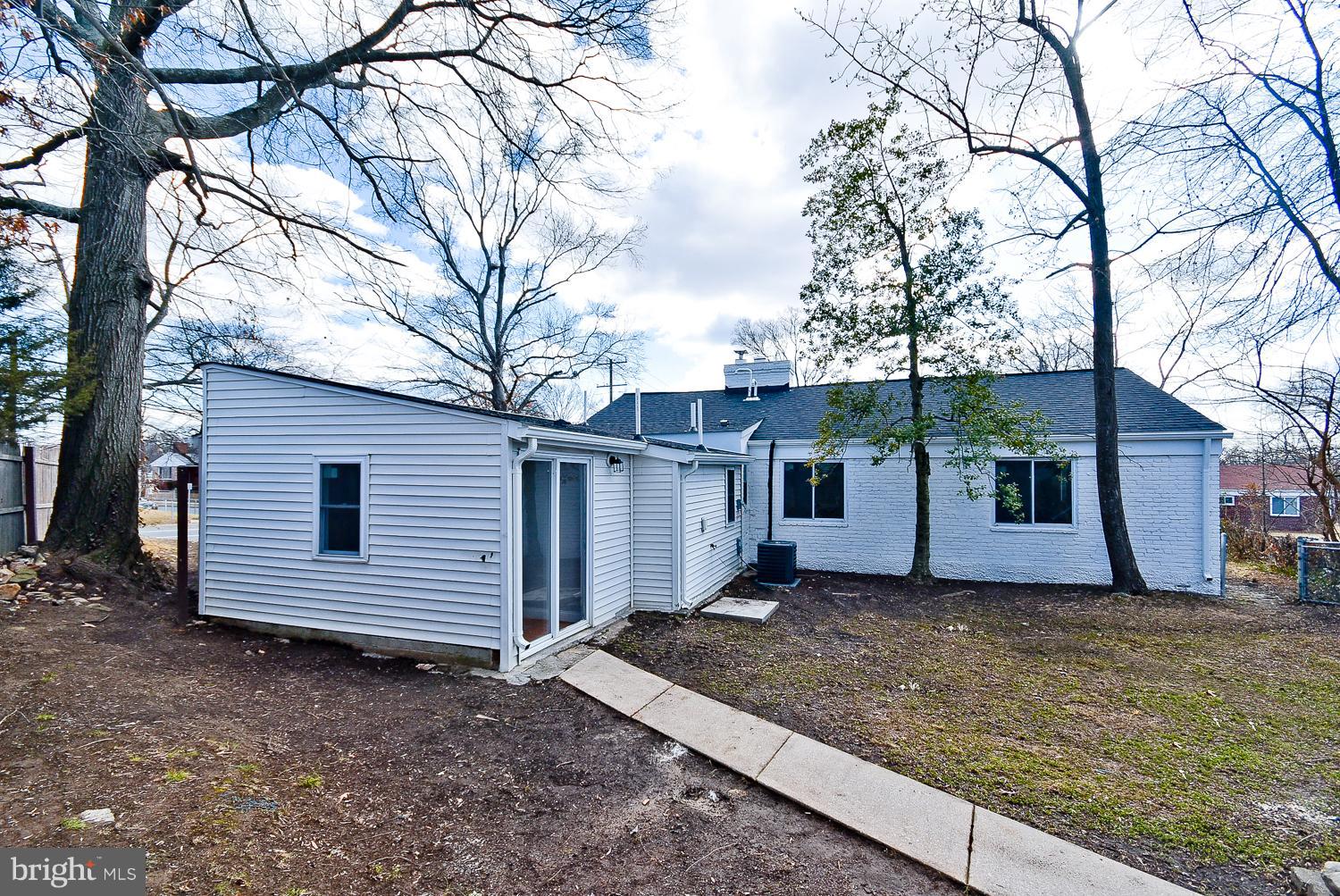 LE VELLE HILLS - Residential