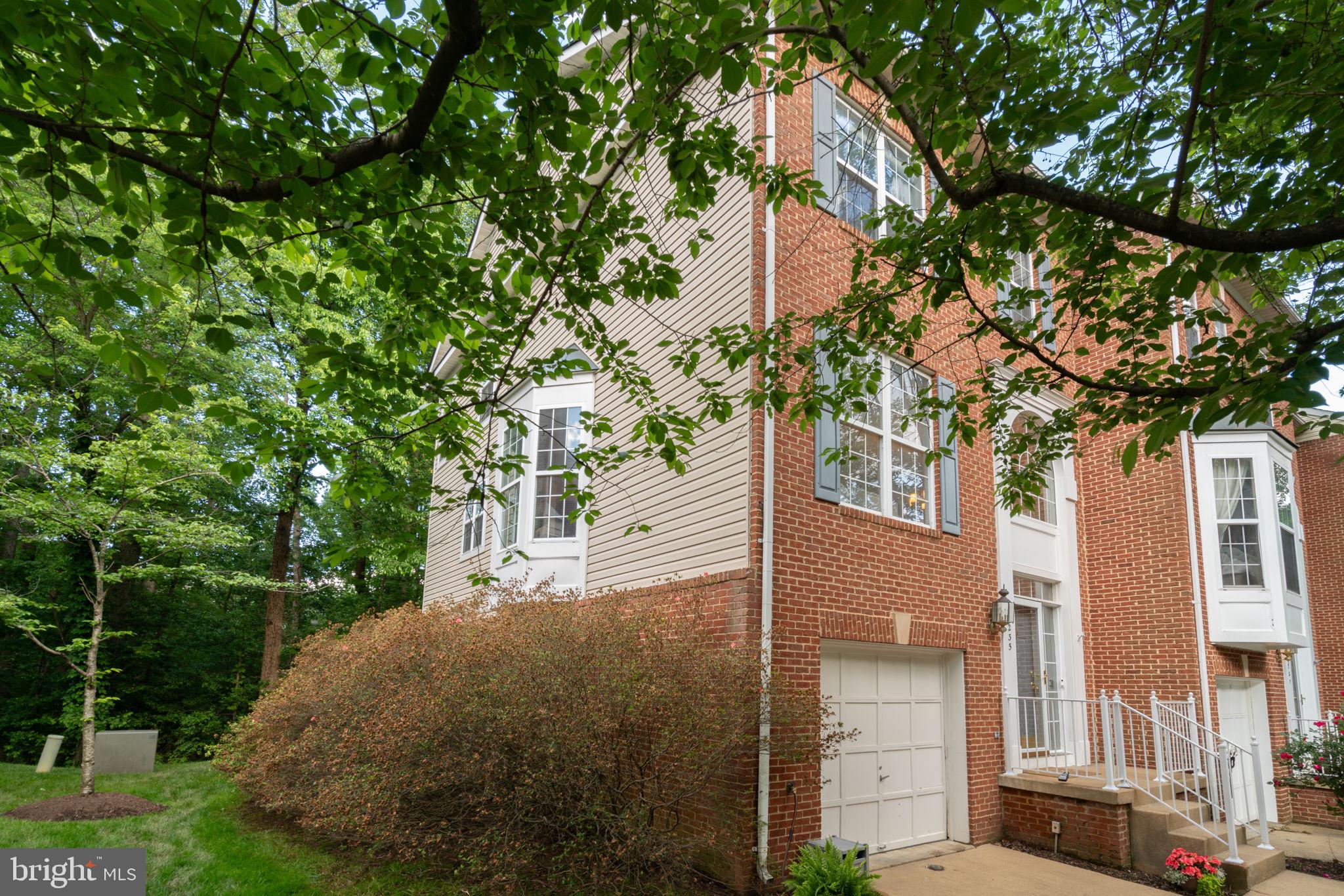 1235 WILD HAWTHORN WAY