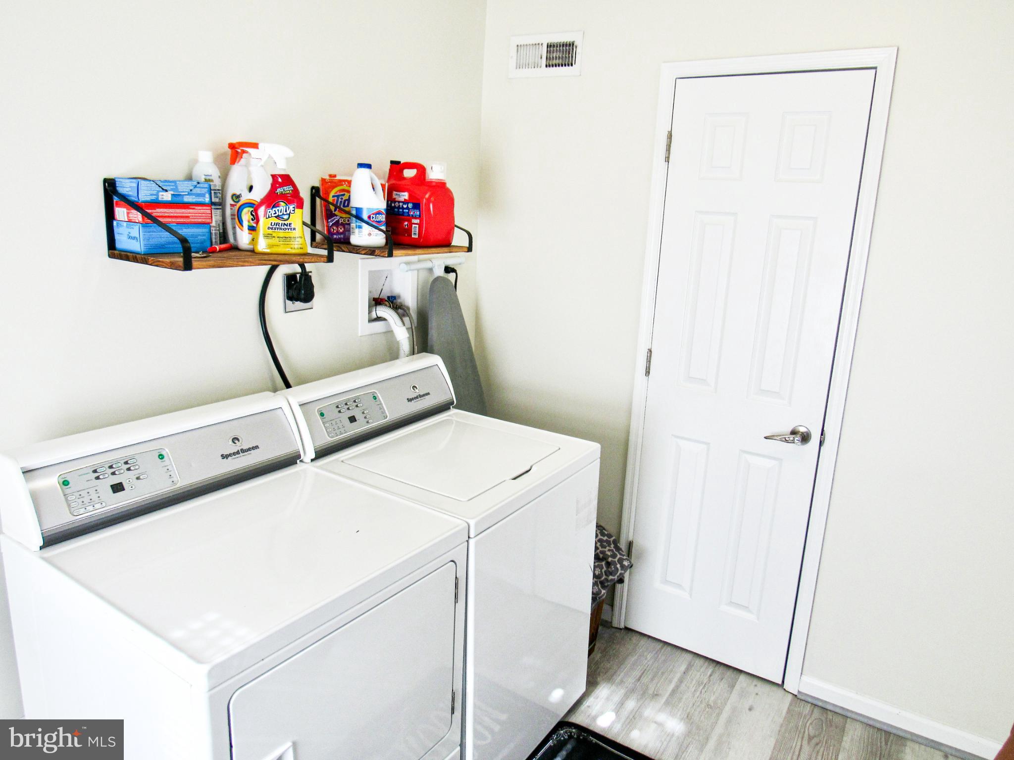 BRIDESBURG - Residential