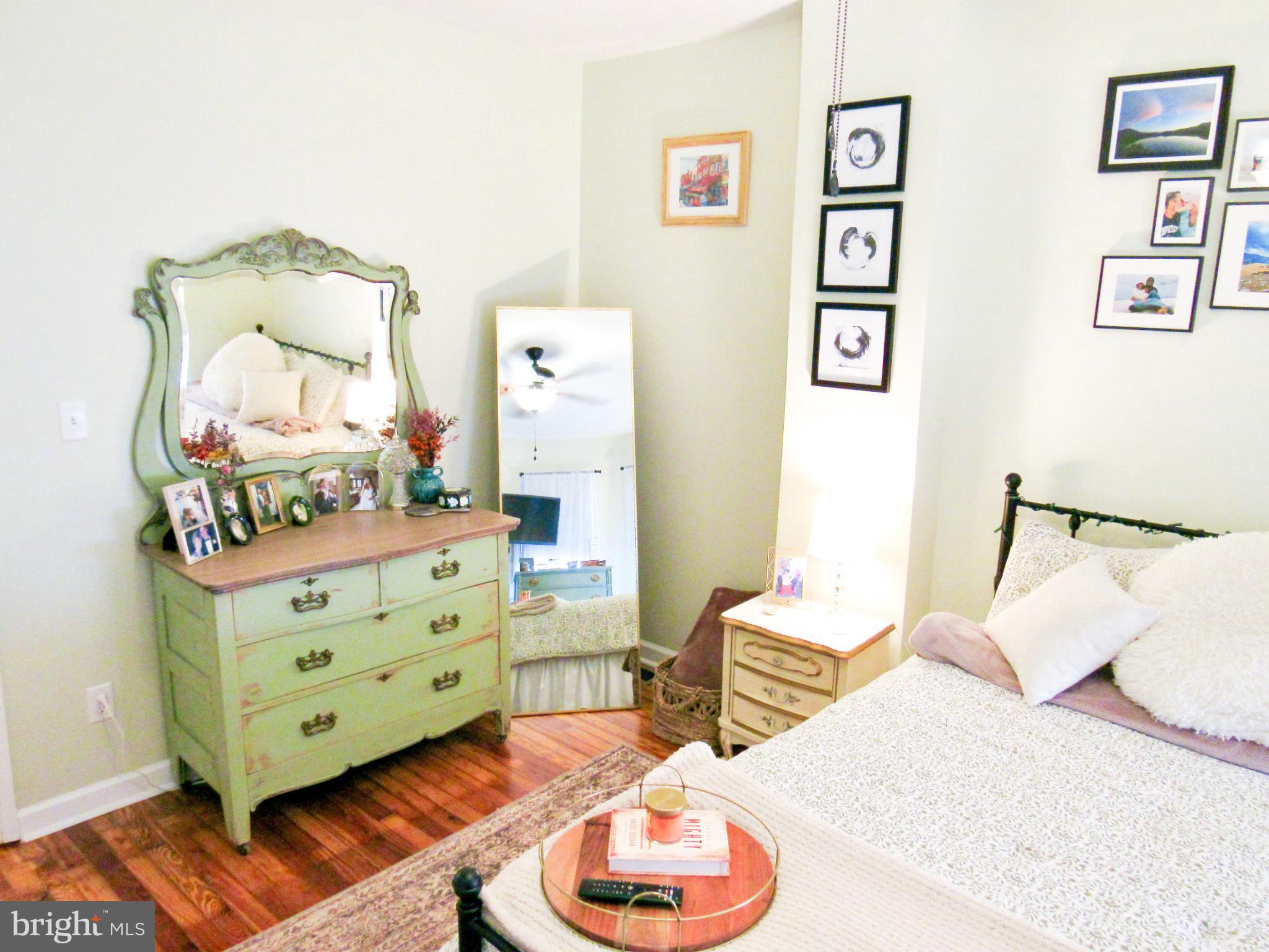 BRIDESBURG - Residential