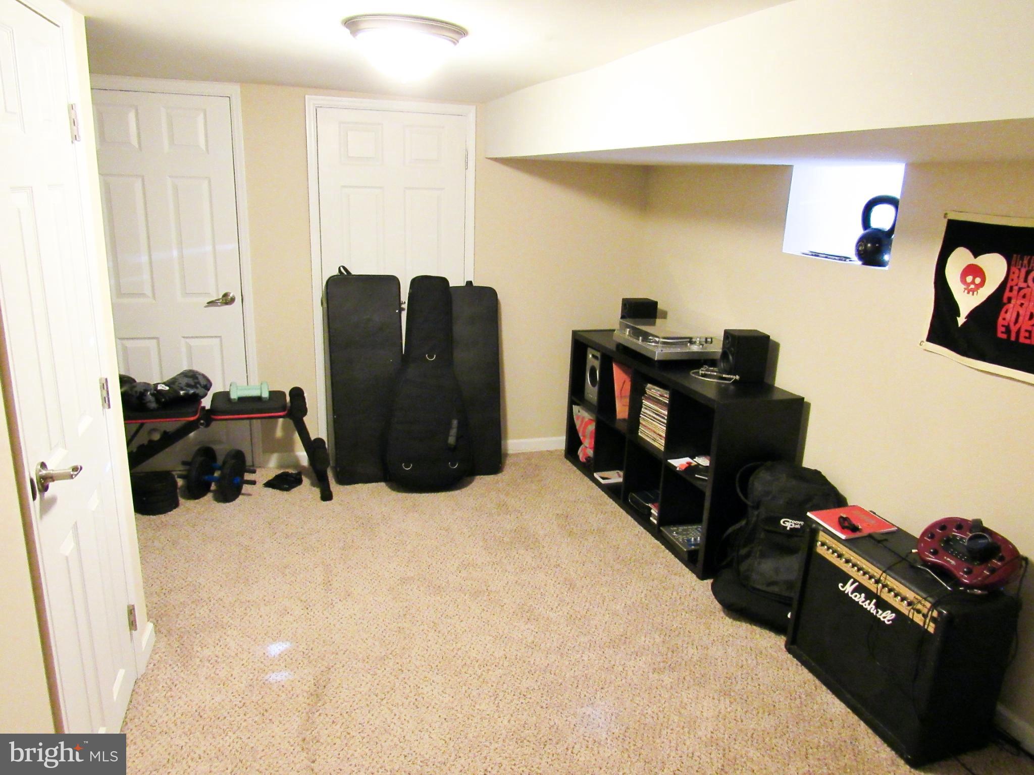 BRIDESBURG - Residential