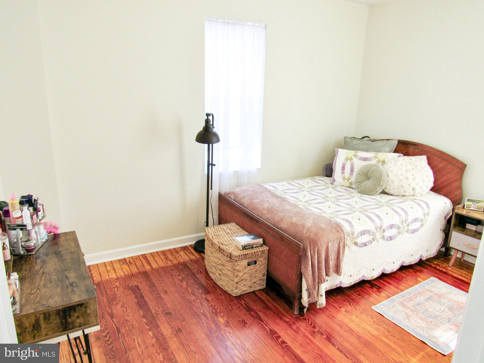 BRIDESBURG - Residential