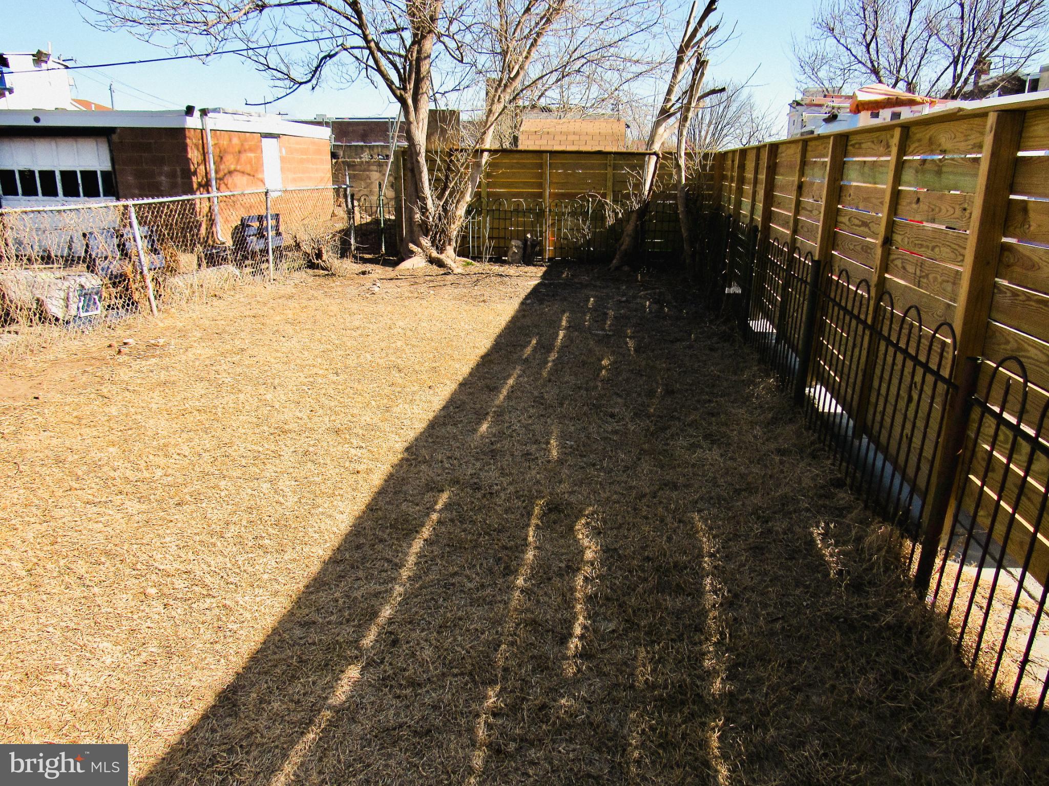 BRIDESBURG - Residential