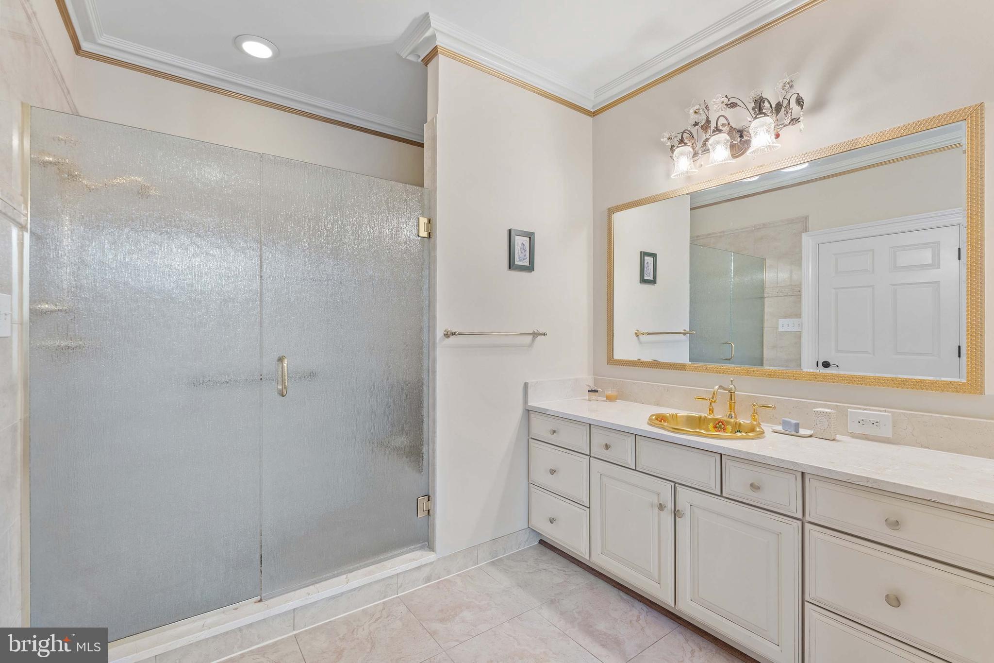 MIDDLEBURG - Residential