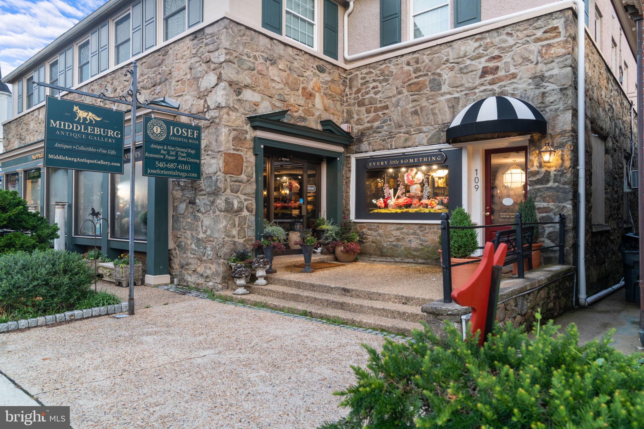 MIDDLEBURG - Residential