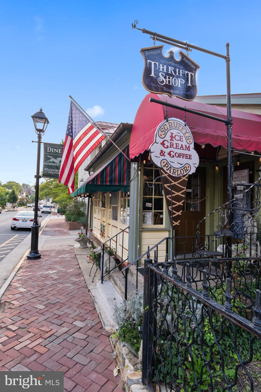 MIDDLEBURG - Residential