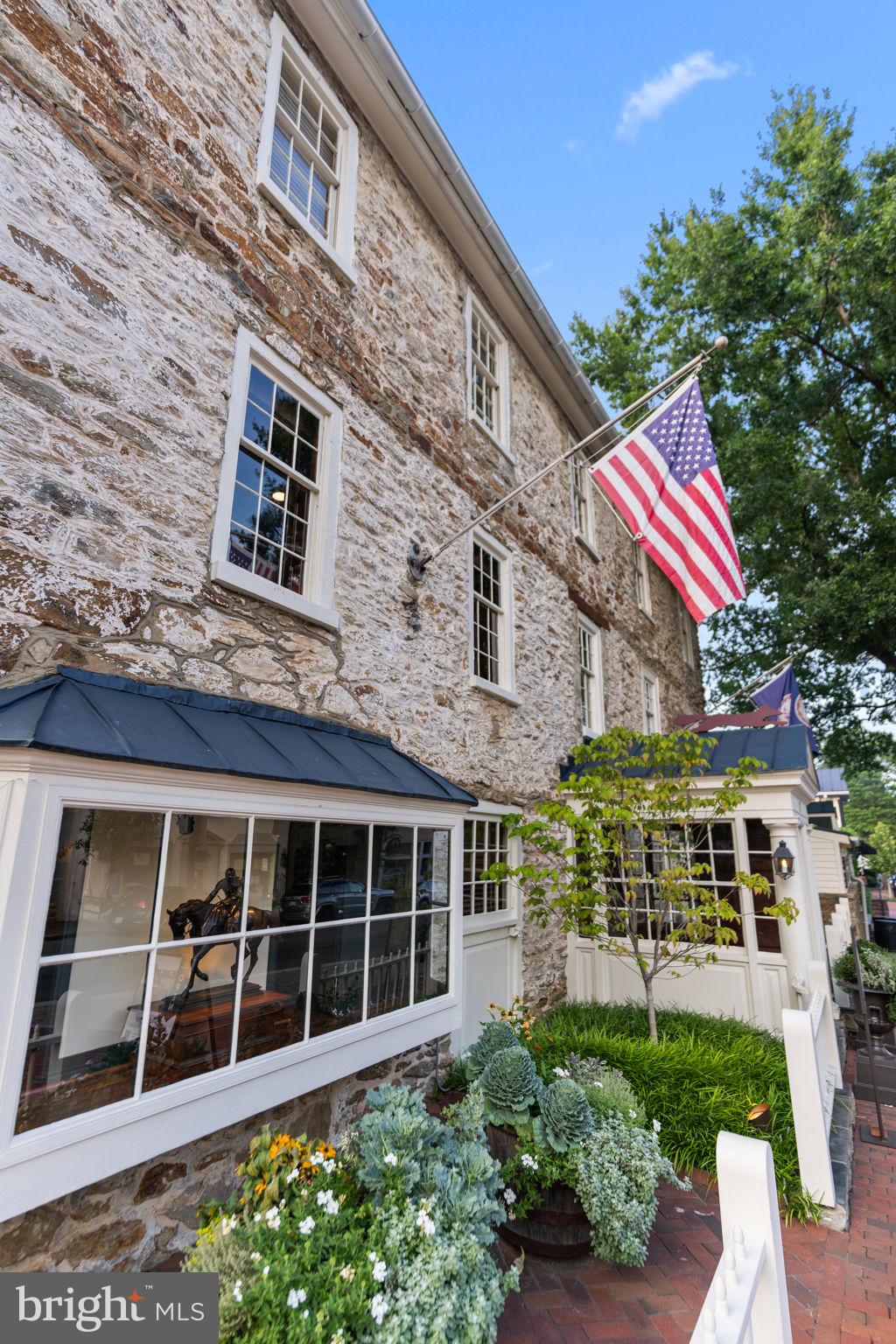 MIDDLEBURG - Residential