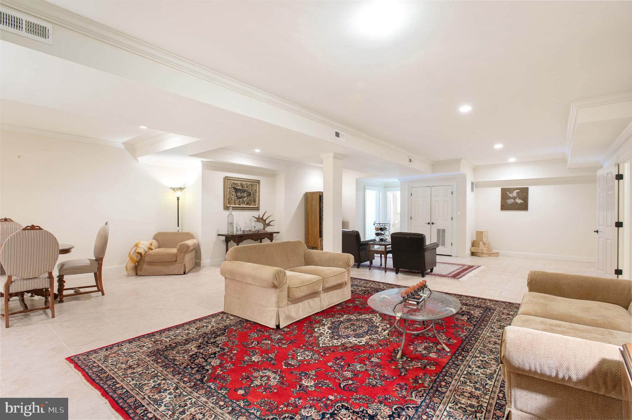 MIDDLEBURG - Residential