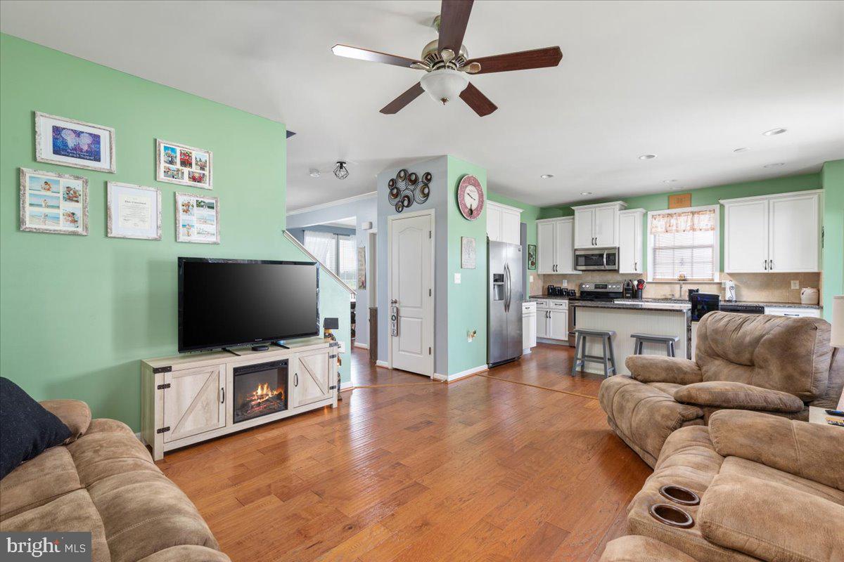 MORNING DOVE ESTATES - Residential