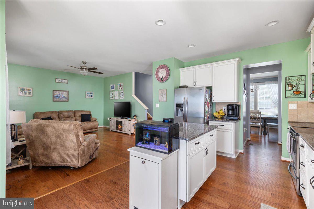 MORNING DOVE ESTATES - Residential